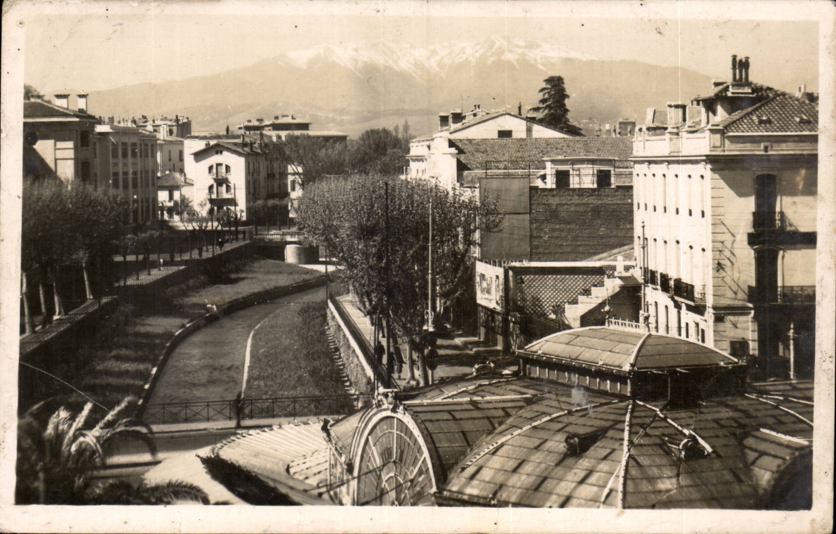 Perpignan - Quai Vauban Le Canigou - CPA 