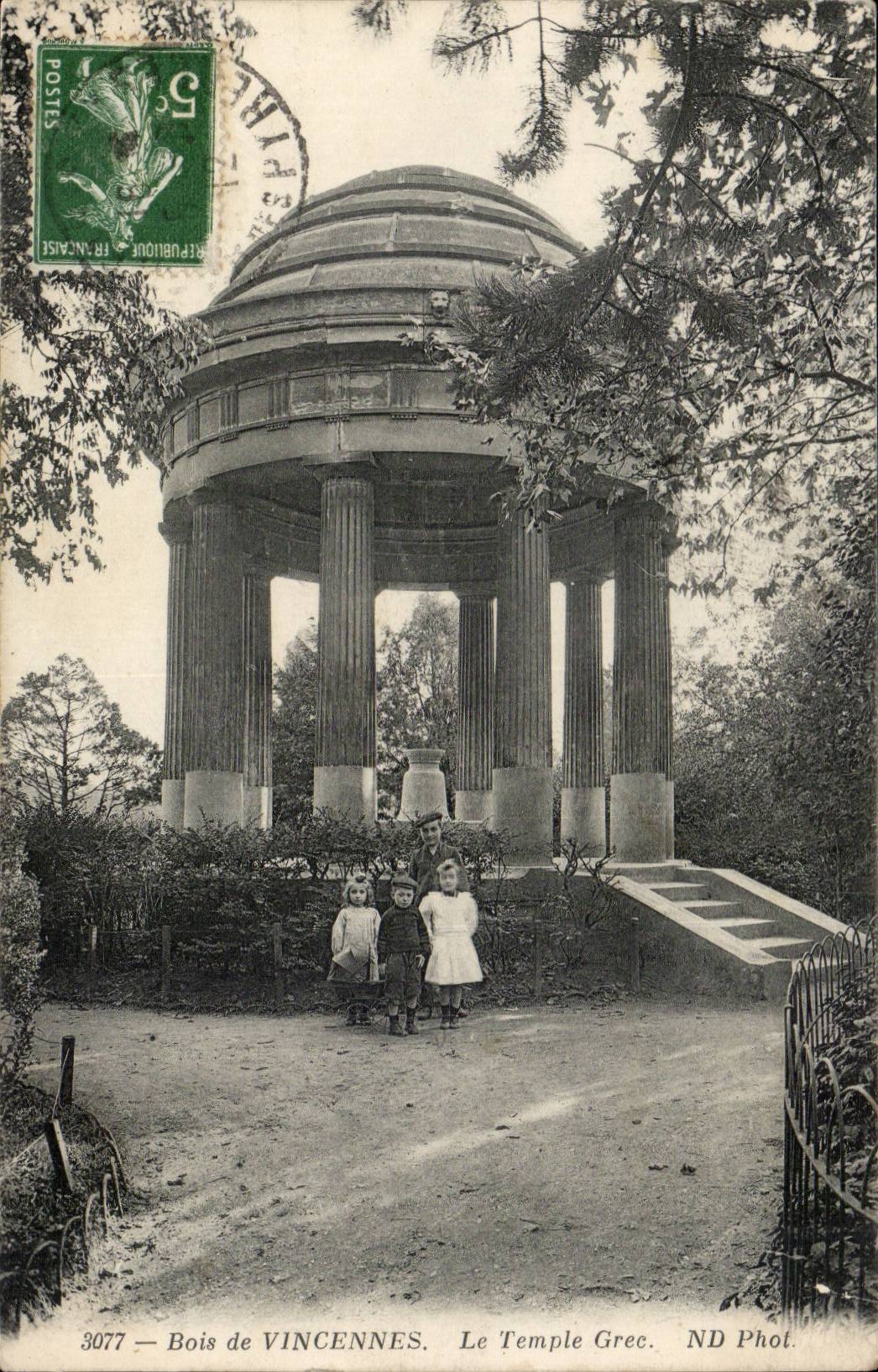 Wood of Vincennes CPA the Greek temple