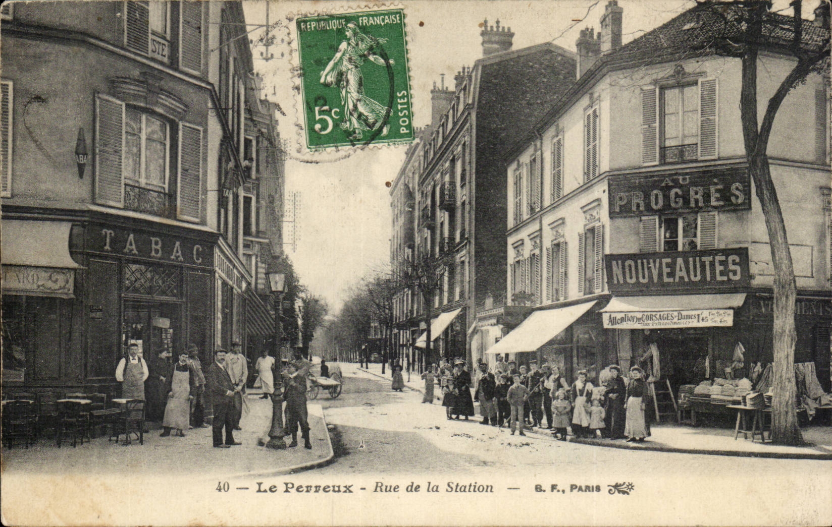 Perreux CPA Street of the Station