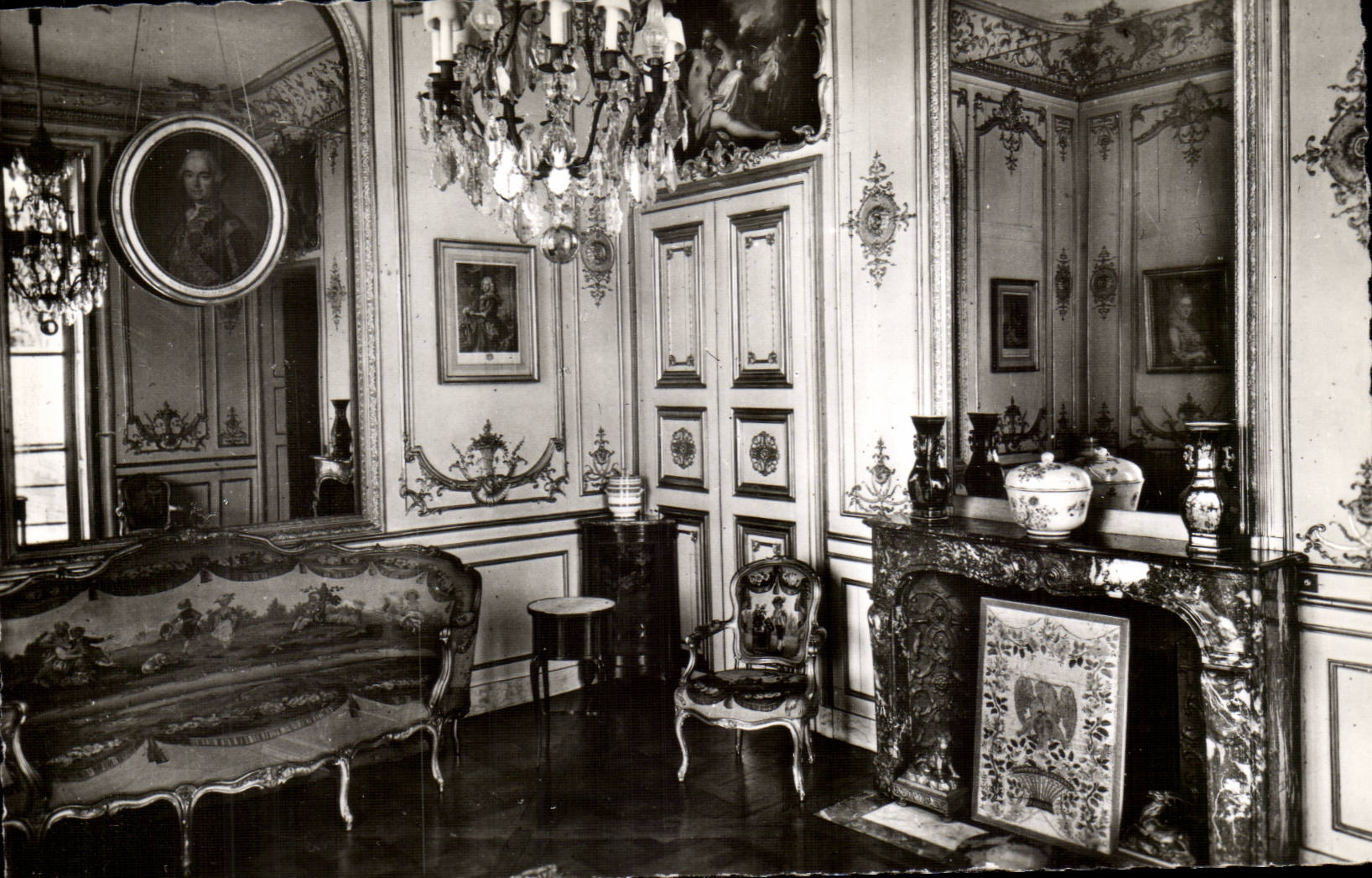 MODERN CARD Castle of Large Wood Living room Regency