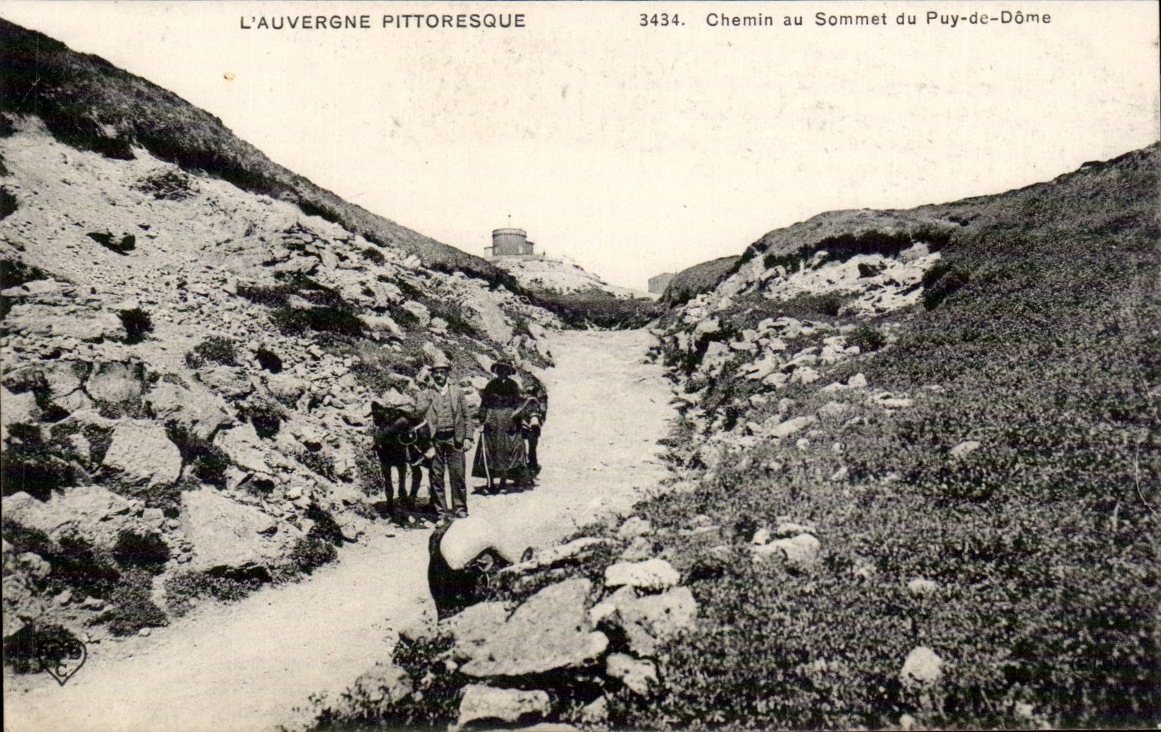 Auvergne CPA Way of the top of Puy de Dome (ass donkey mule)