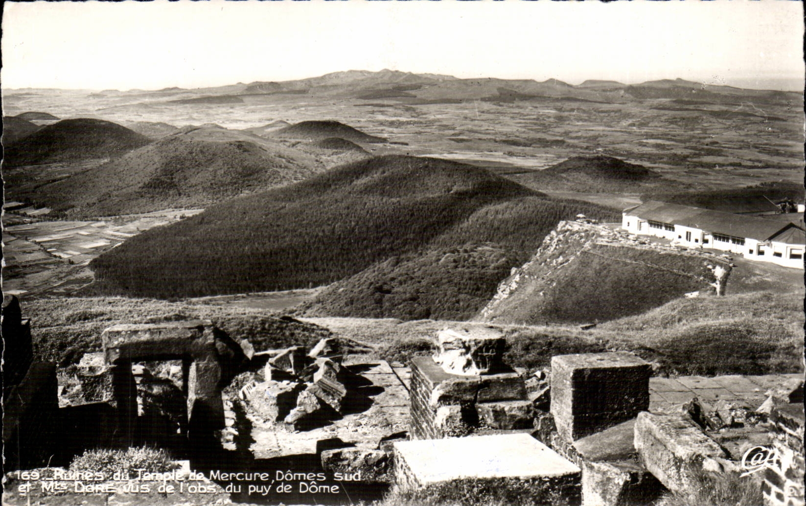 CPA Auvergne Ruins of the mercury southern Domes temple