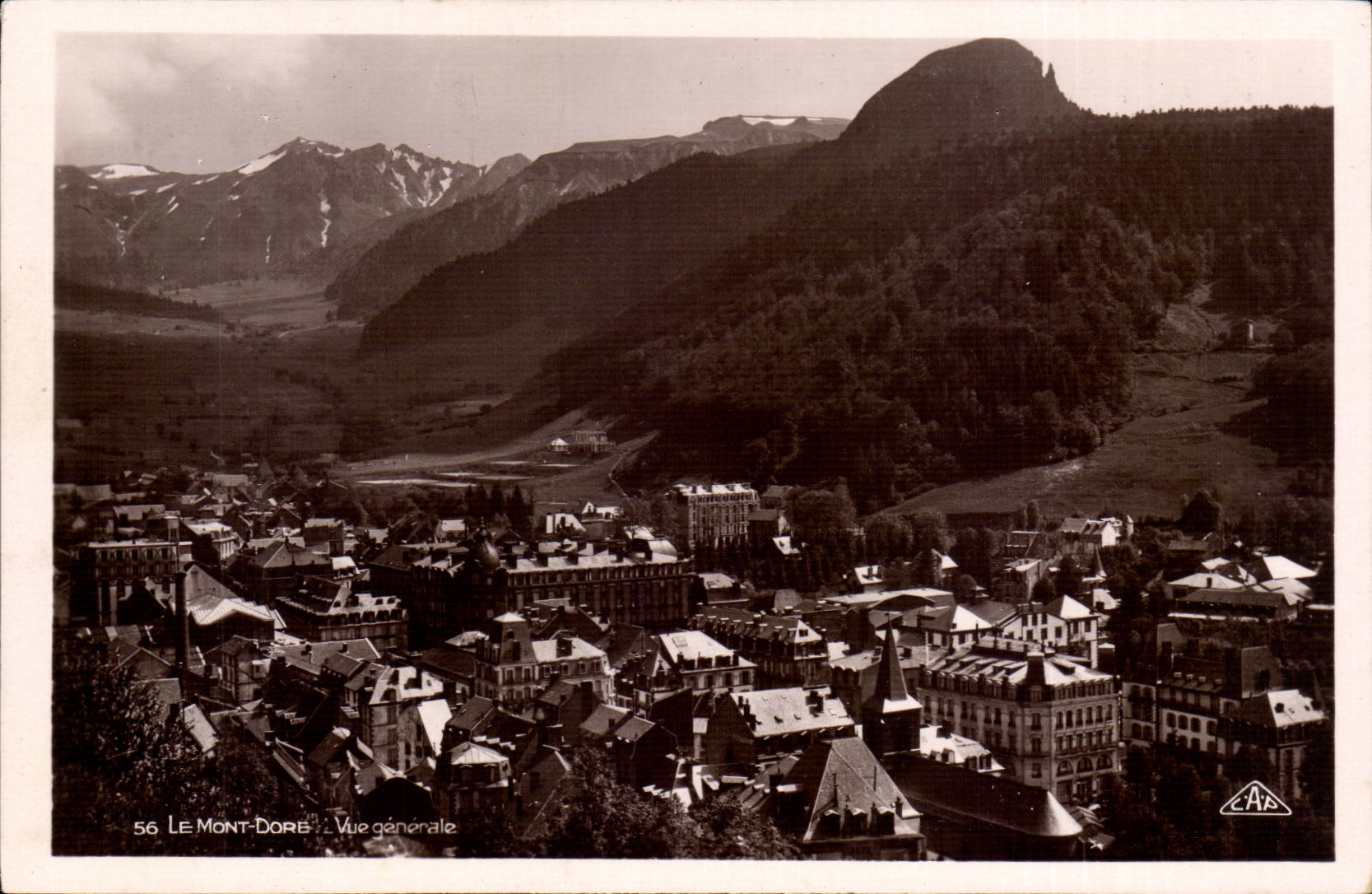 CPA Auvergne the mount Gilds View