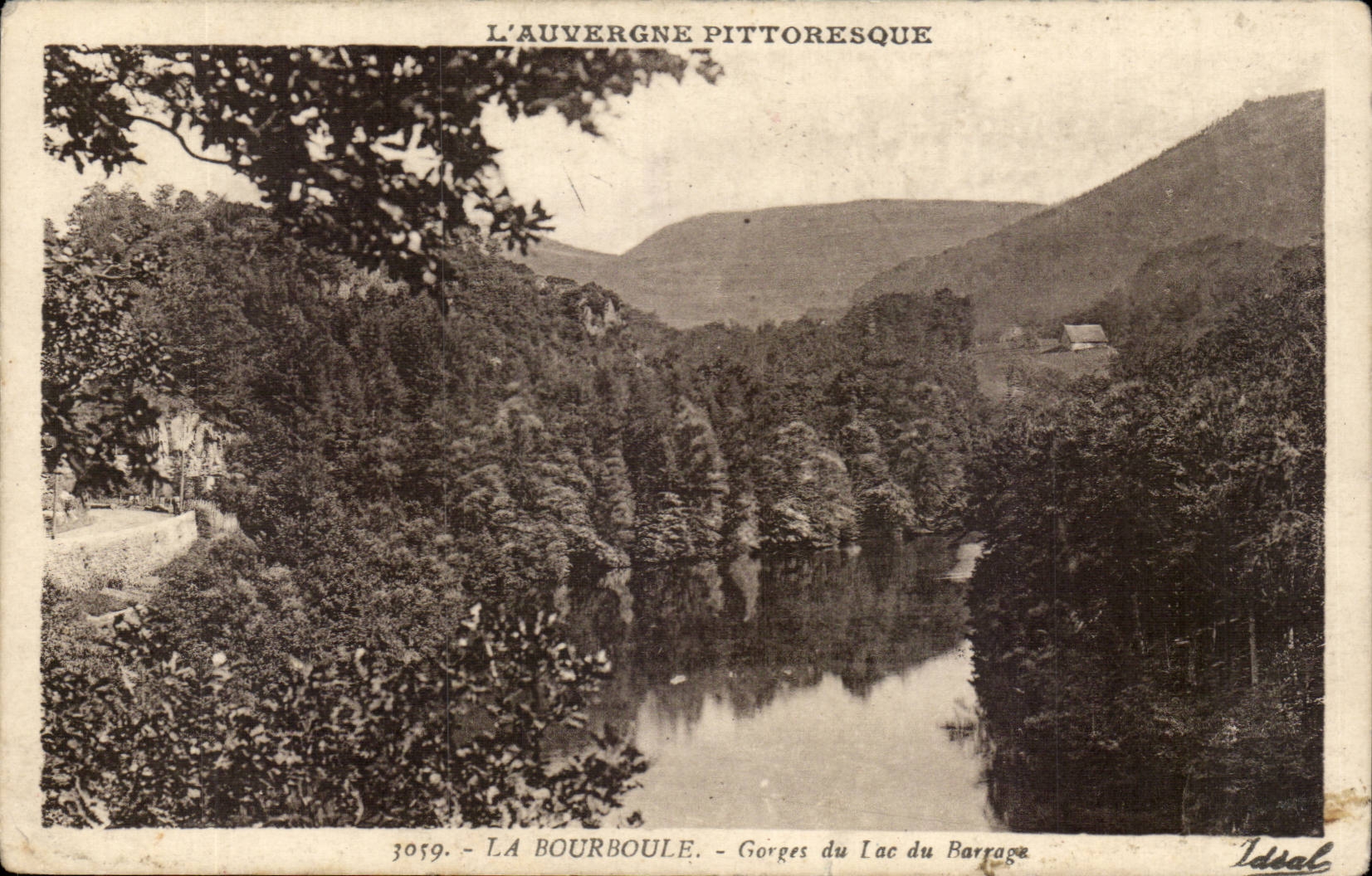 Auvergne CPA Bourboule Falls of the lake of the stopping