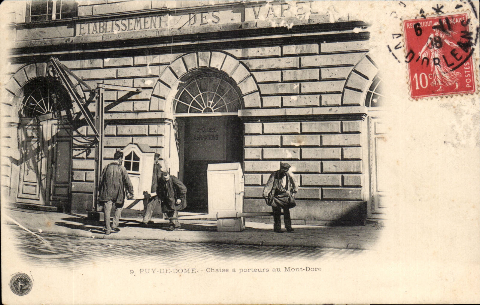 CPA Puy de Dome Sedan-chair with the Mount Gilds