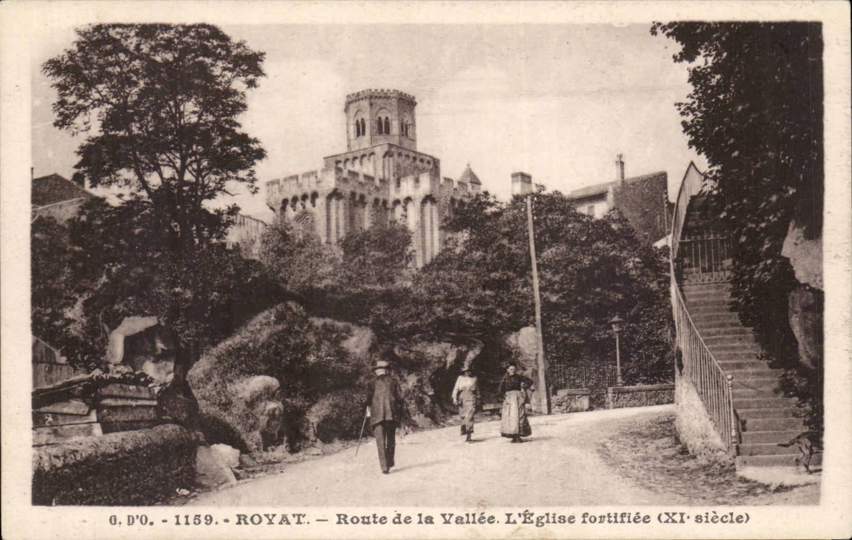 Royat - Road of the Valley - the Church fortifiee XI century - CPA