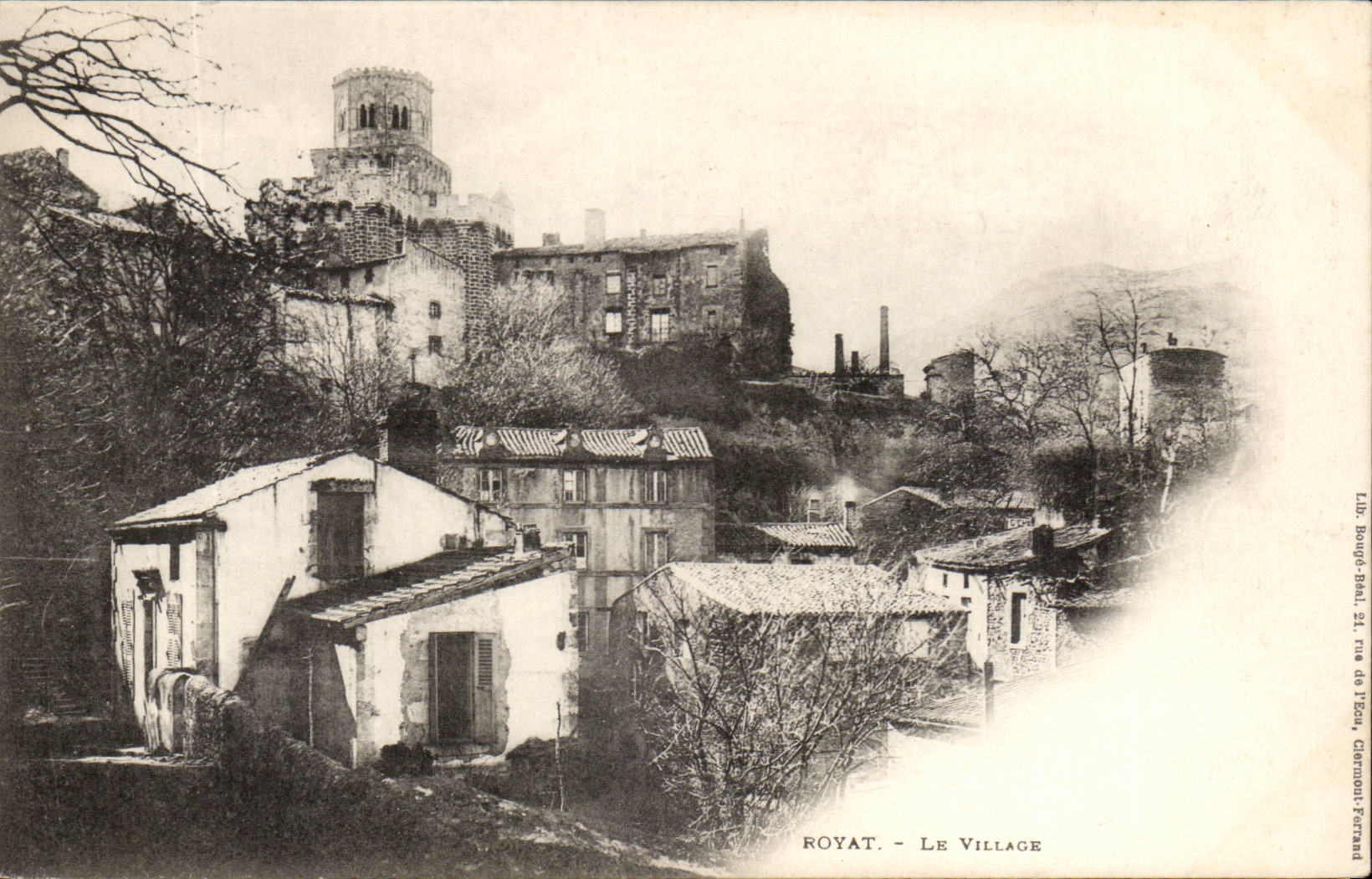 Royat - the Village - CPA