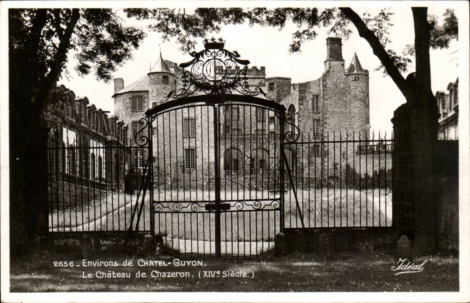 Chatelguyon - das Schloss von Chazeron - CPA