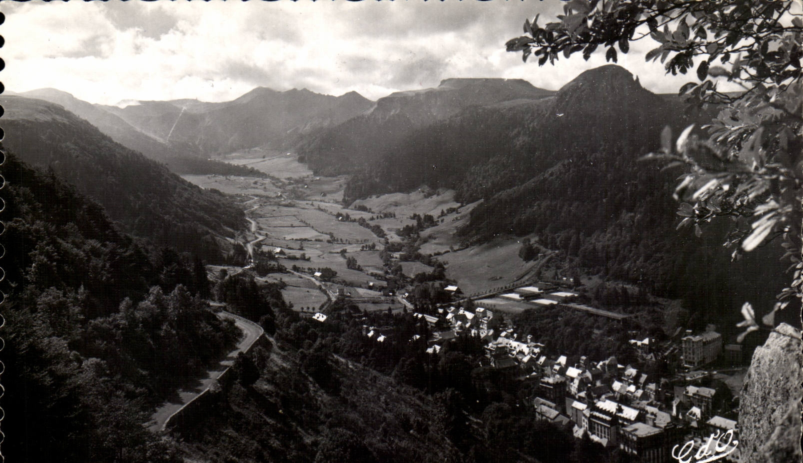 The Mount Gilds - Sancy - Mountain and Valley of Sancy as a lover of the city of the Mount Gilds - CPA