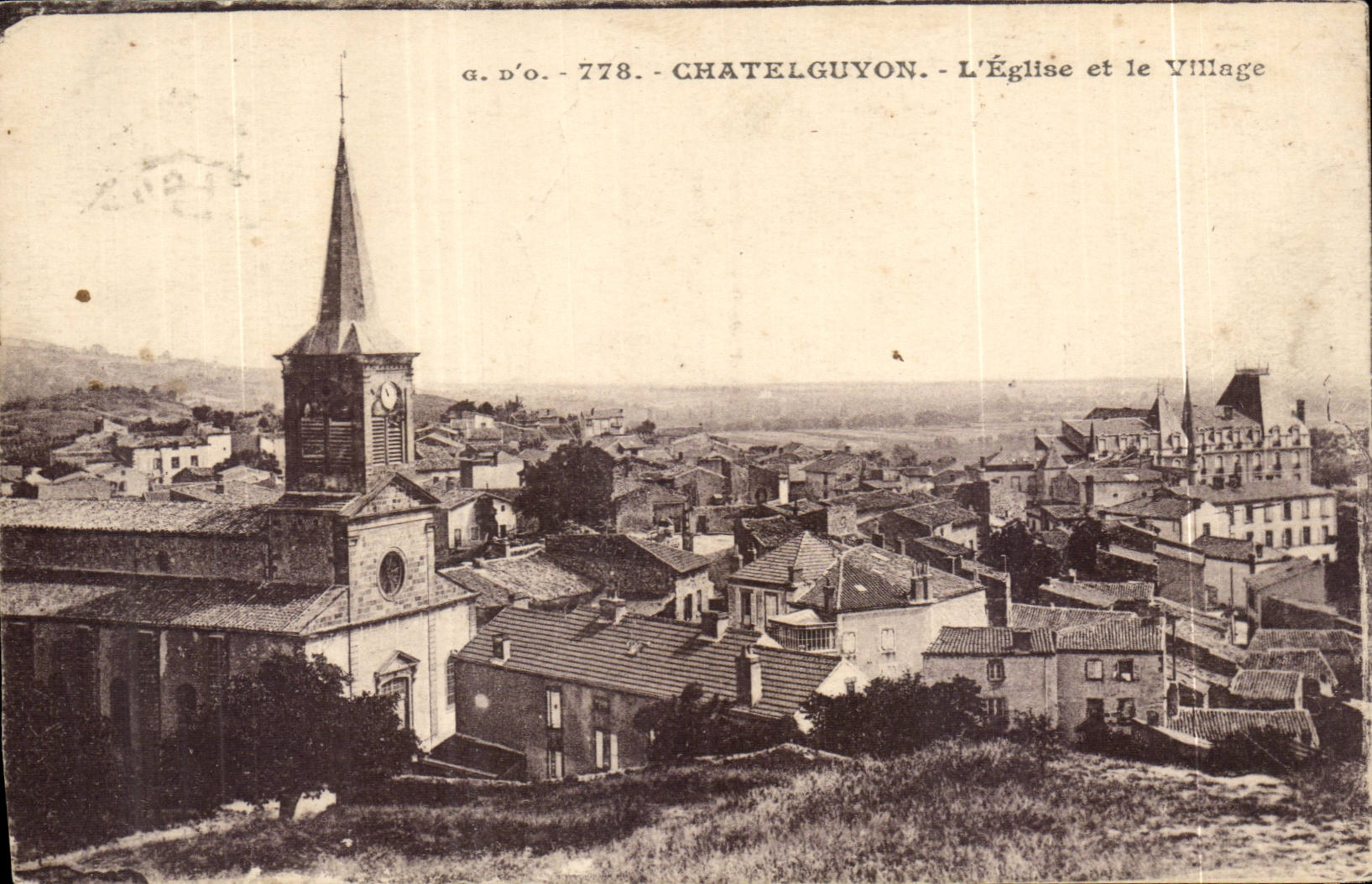 Chatelguyon - Chatel Guyon - - die Kirche und das Dorf - CPA