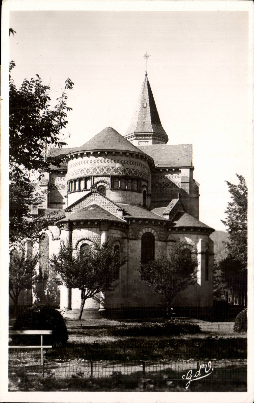 Bourboule - Les Bains Apse of the Church Romance Style Auvergnat - CPA