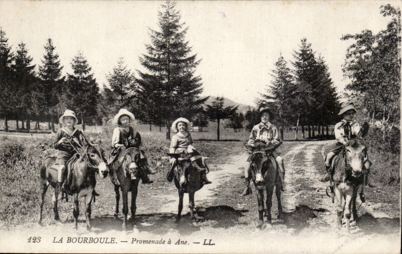 Bourboule - Walk has Ane - donkey - CPA