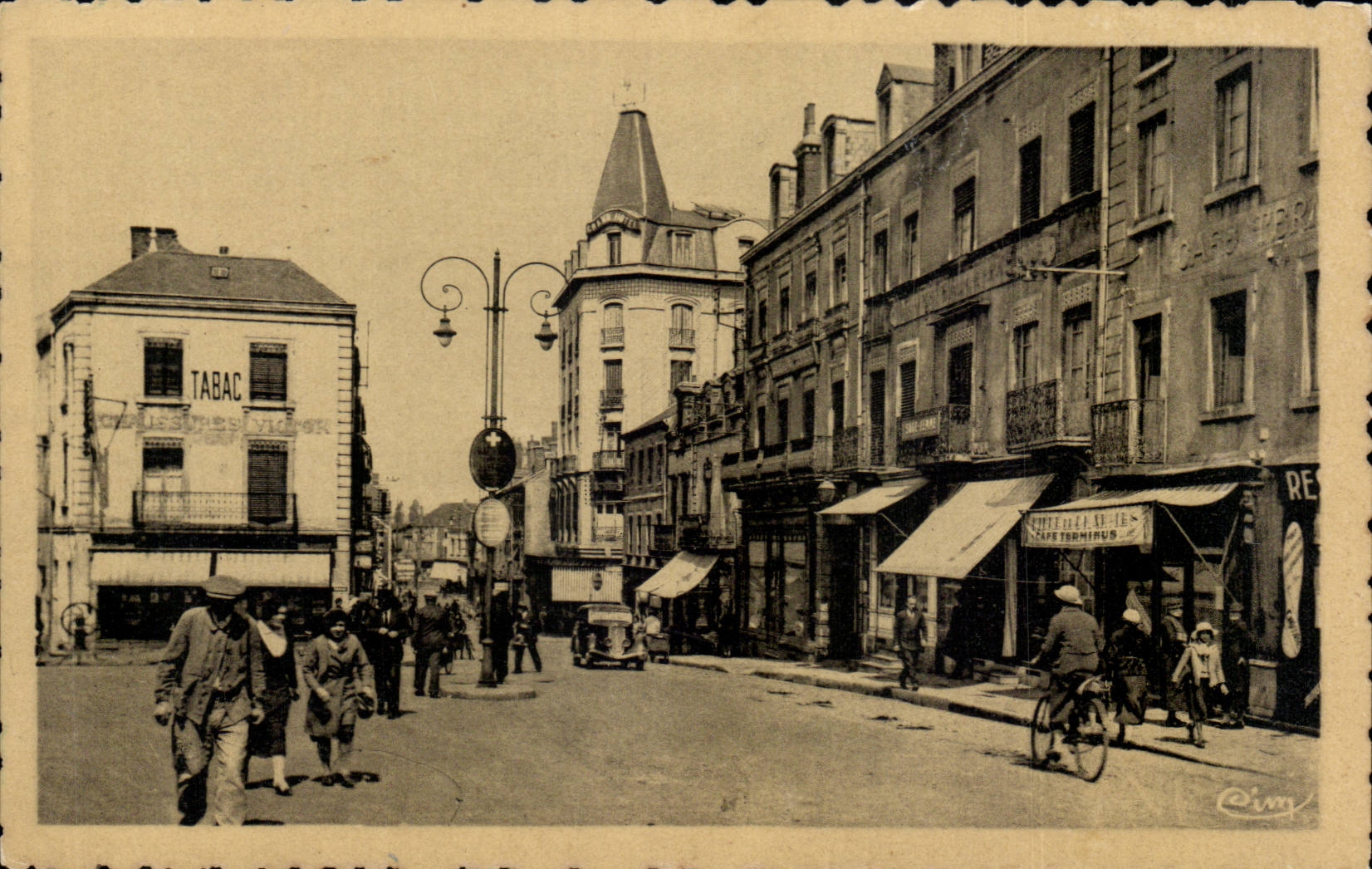 Montceau Mines CPA Places station