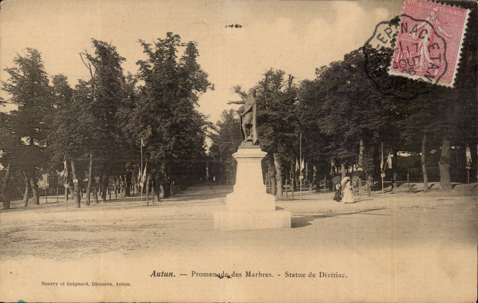 Autun CPa Walk of the marbles Statue of Divitiac