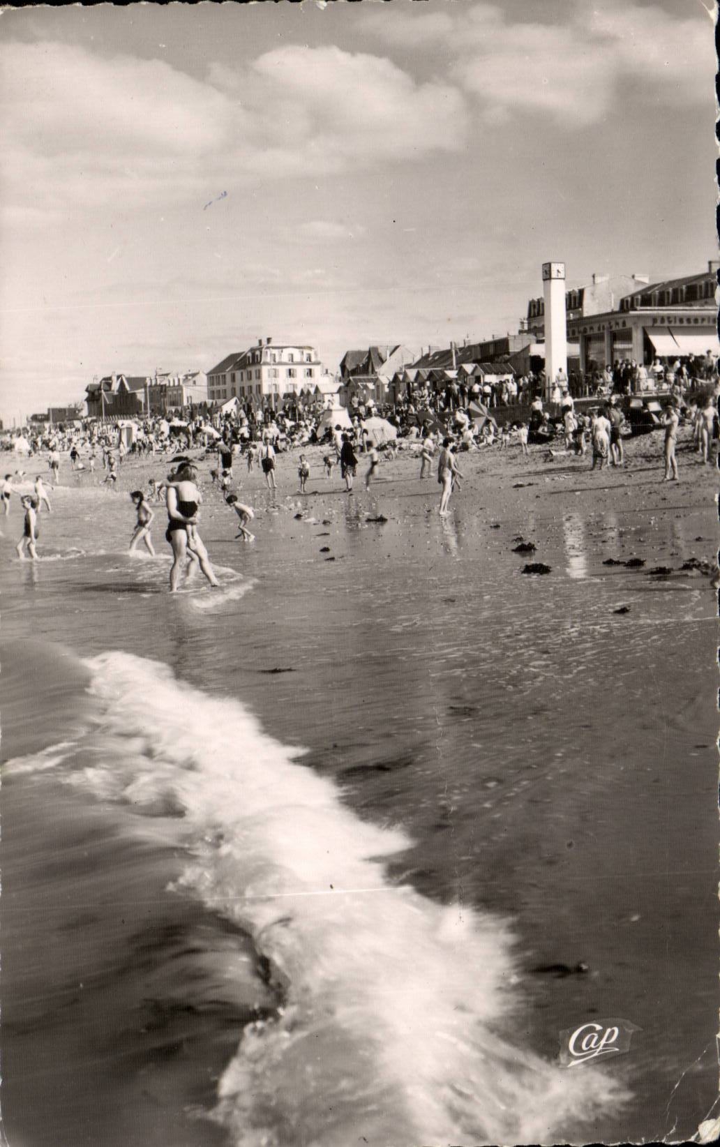 Luc on Sea CPA the beach