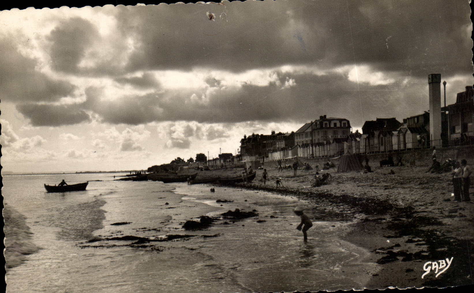 Luc on Sea CPA the beach with the setting sun