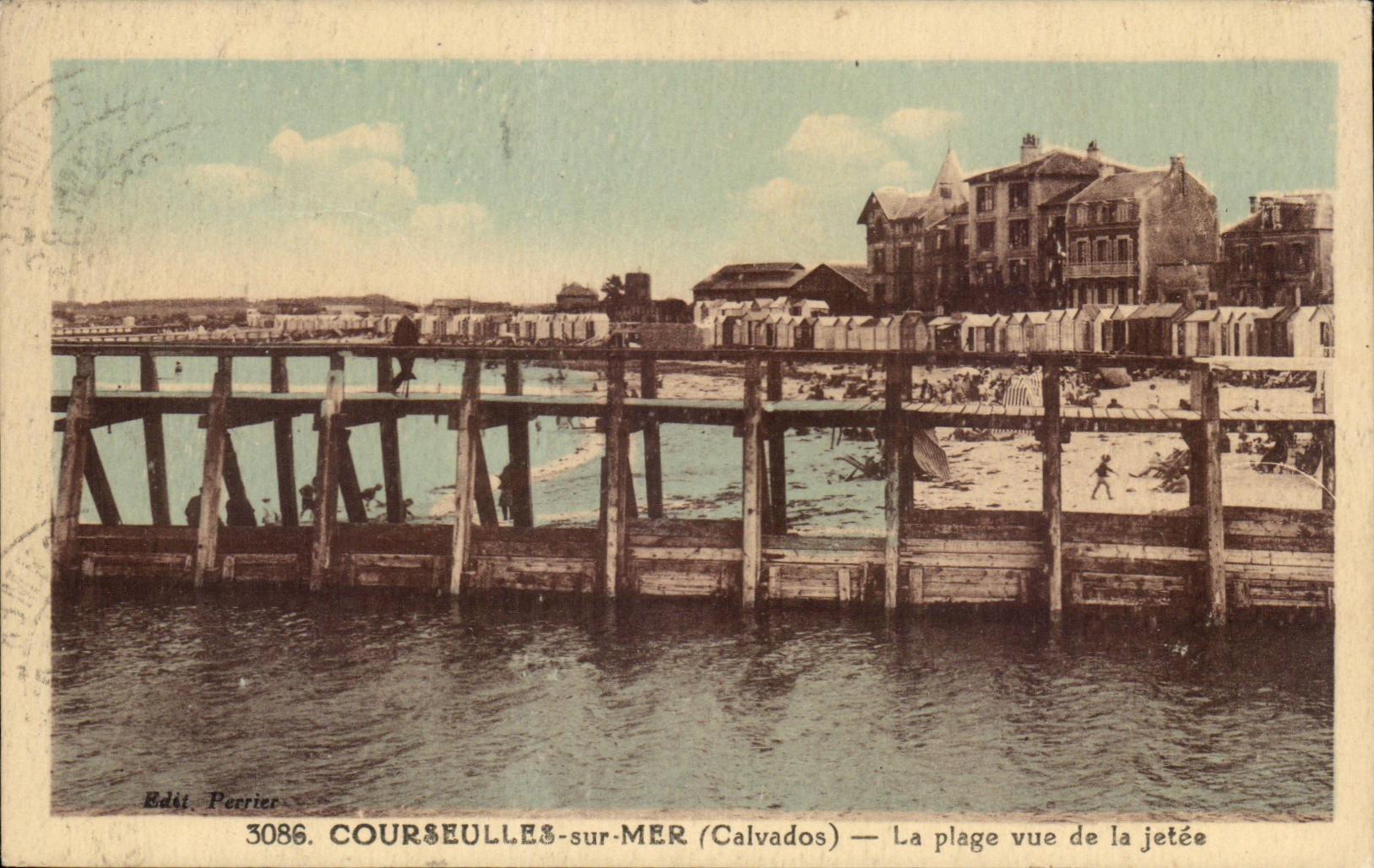 Courseulles on Sea CPA the beach seen of the pier