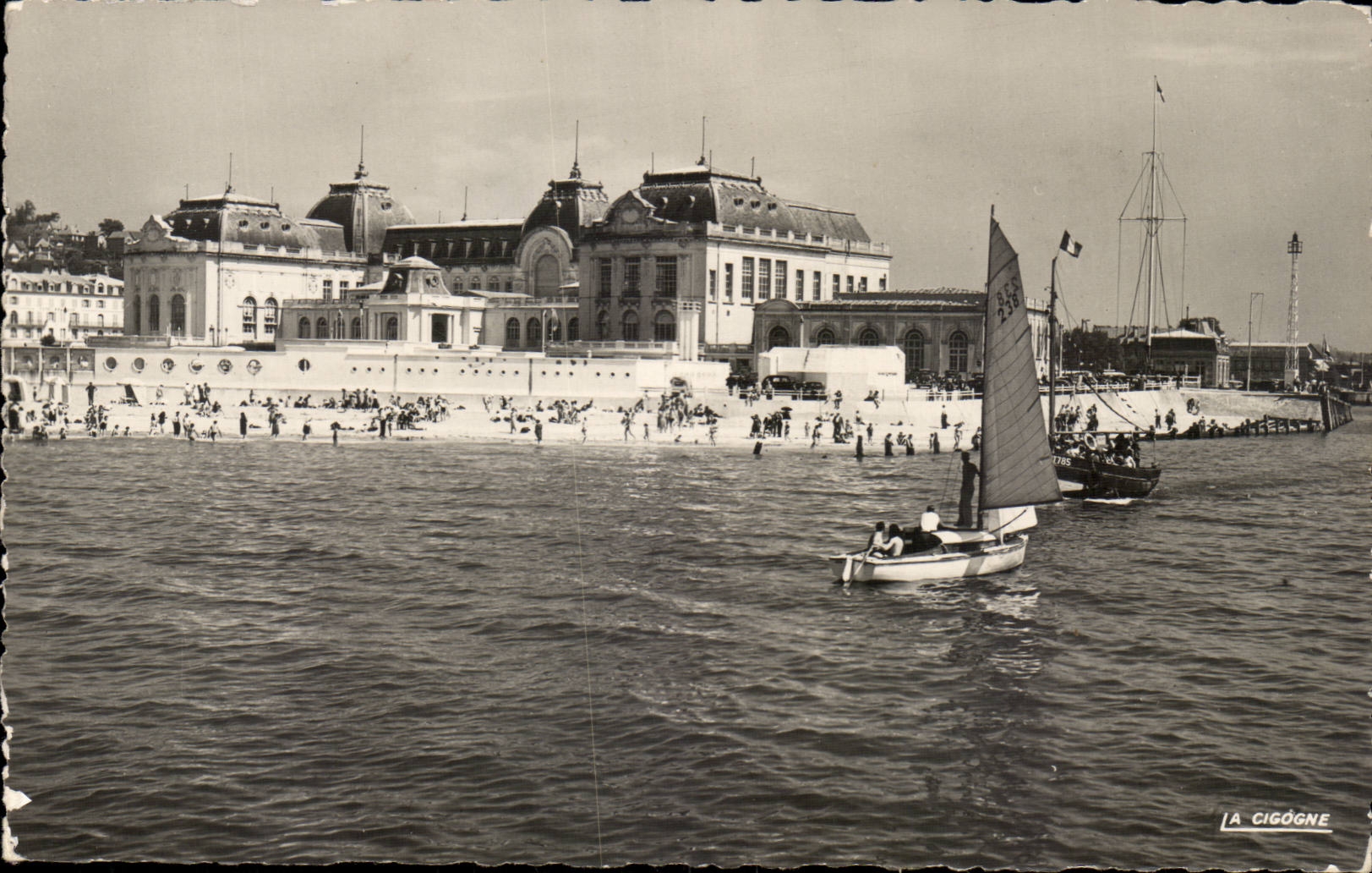 Trouville - Deauville - Entrance of Yachts CPA