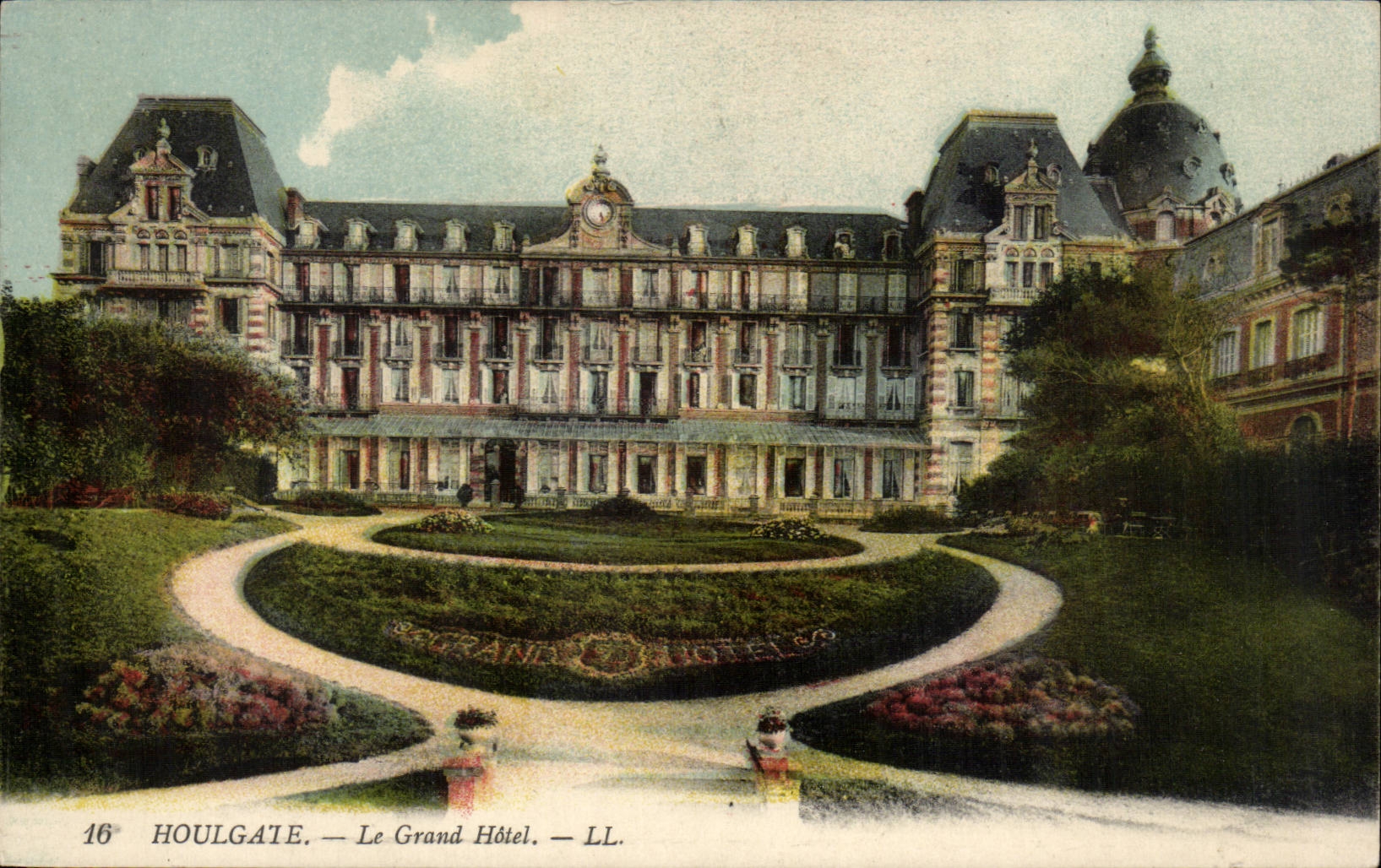 Houlgate - the Large Hotel - CPA