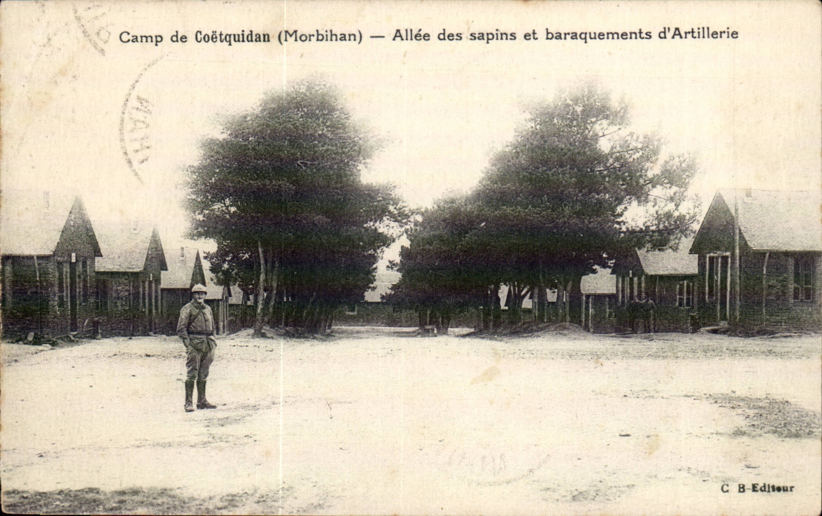 Camp of Coetquidan CPA Allee of the fir trees and artillery quarters
