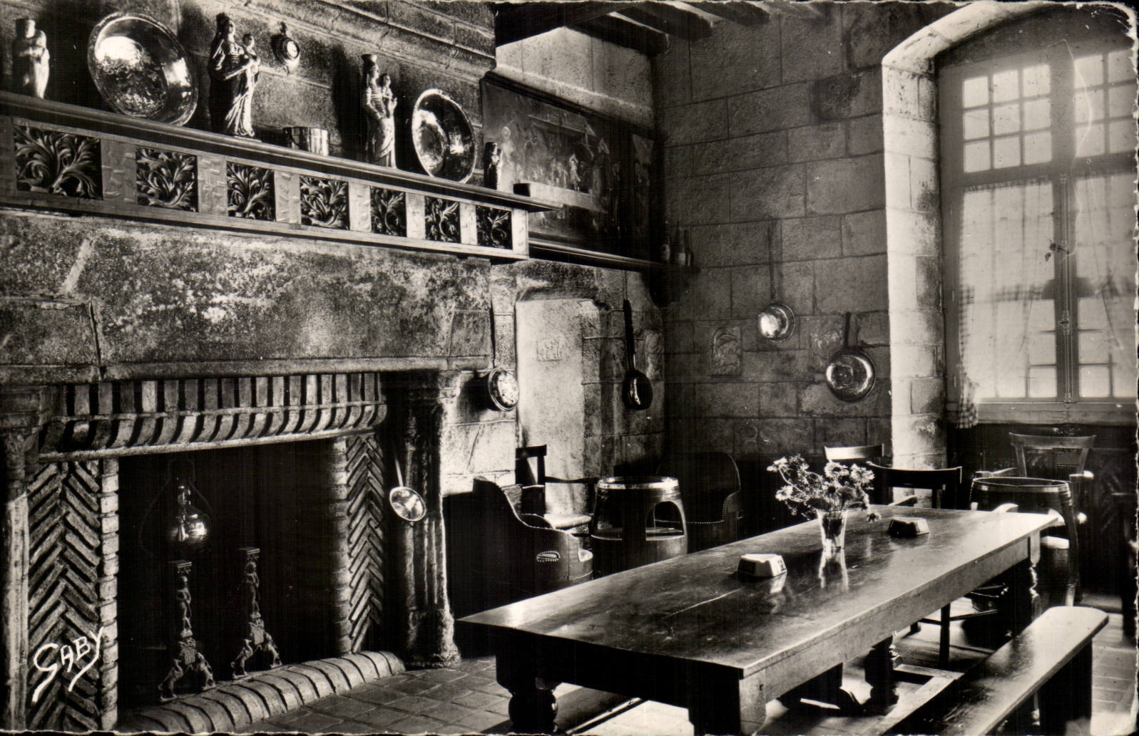 Ground Rochefort MODERN CARD Breton Coffee principal Salle Dimensions chimney