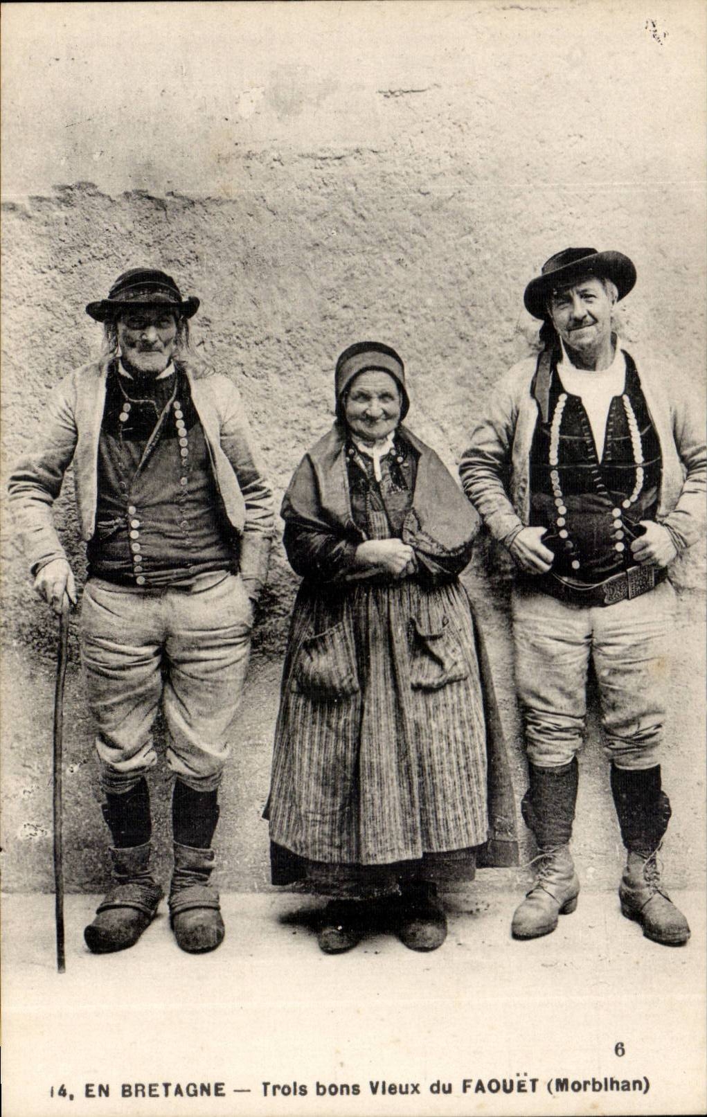 CPA In Brittany Three good old men of Faouet (Morbihan)