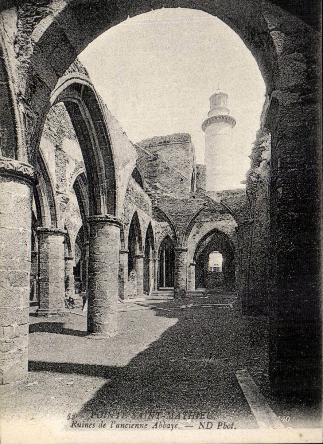 CPA Saint Points Mathieu Ruines of the old abbey