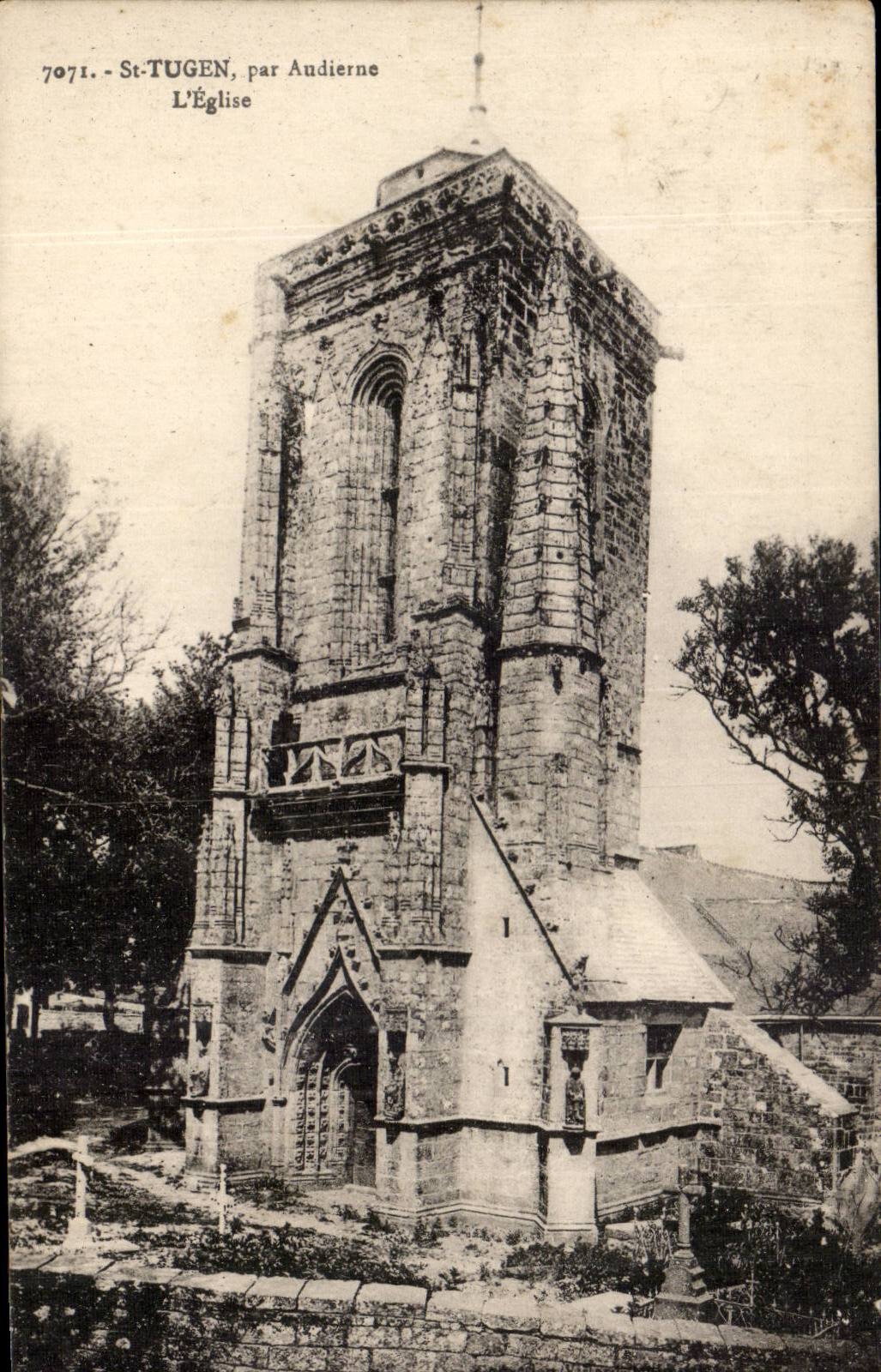 Saint Tugen CPA by Audierne the church