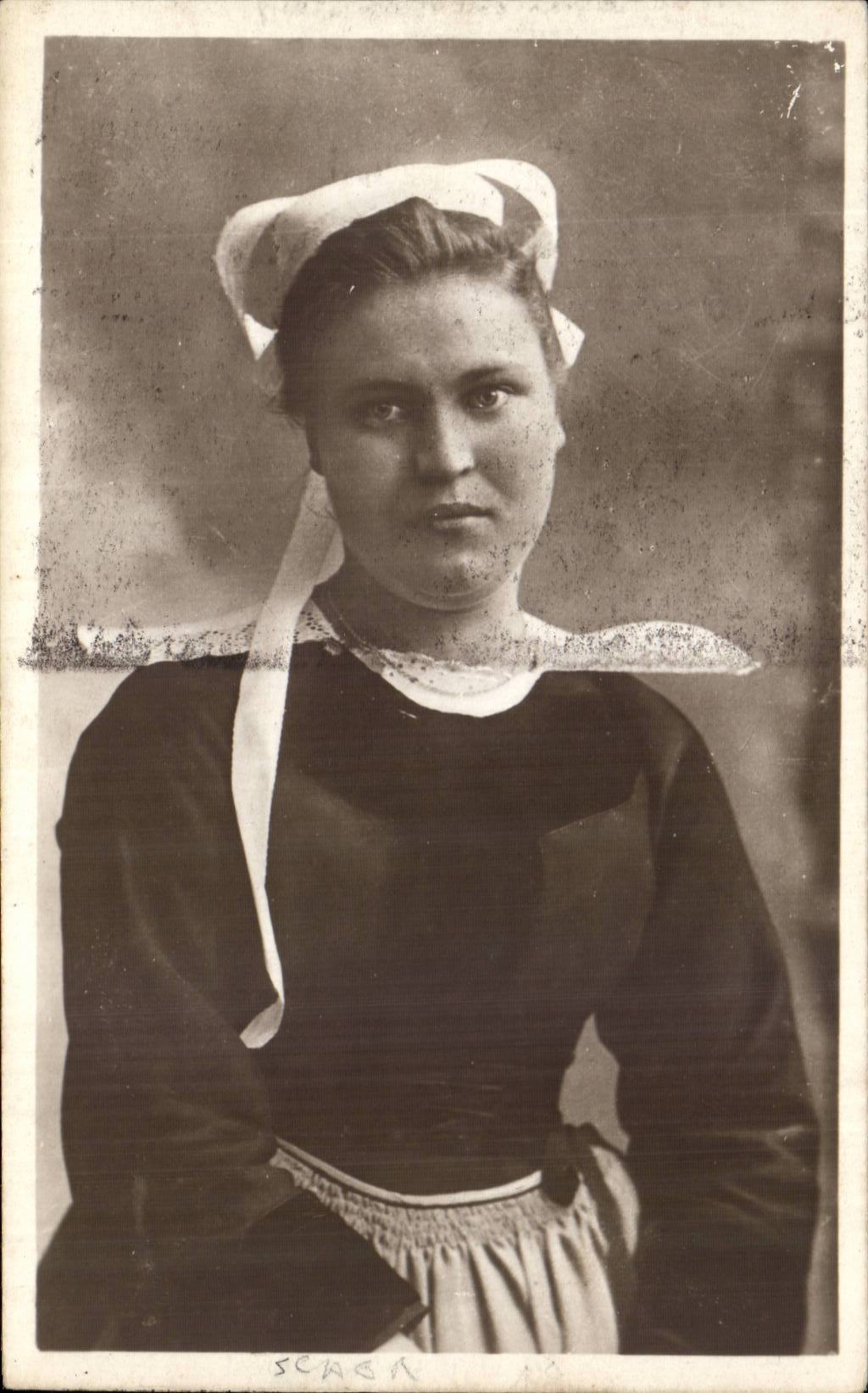 Scaer - Fantasy - Woman - Costumes Old of Scaer - In Brittany - CPA