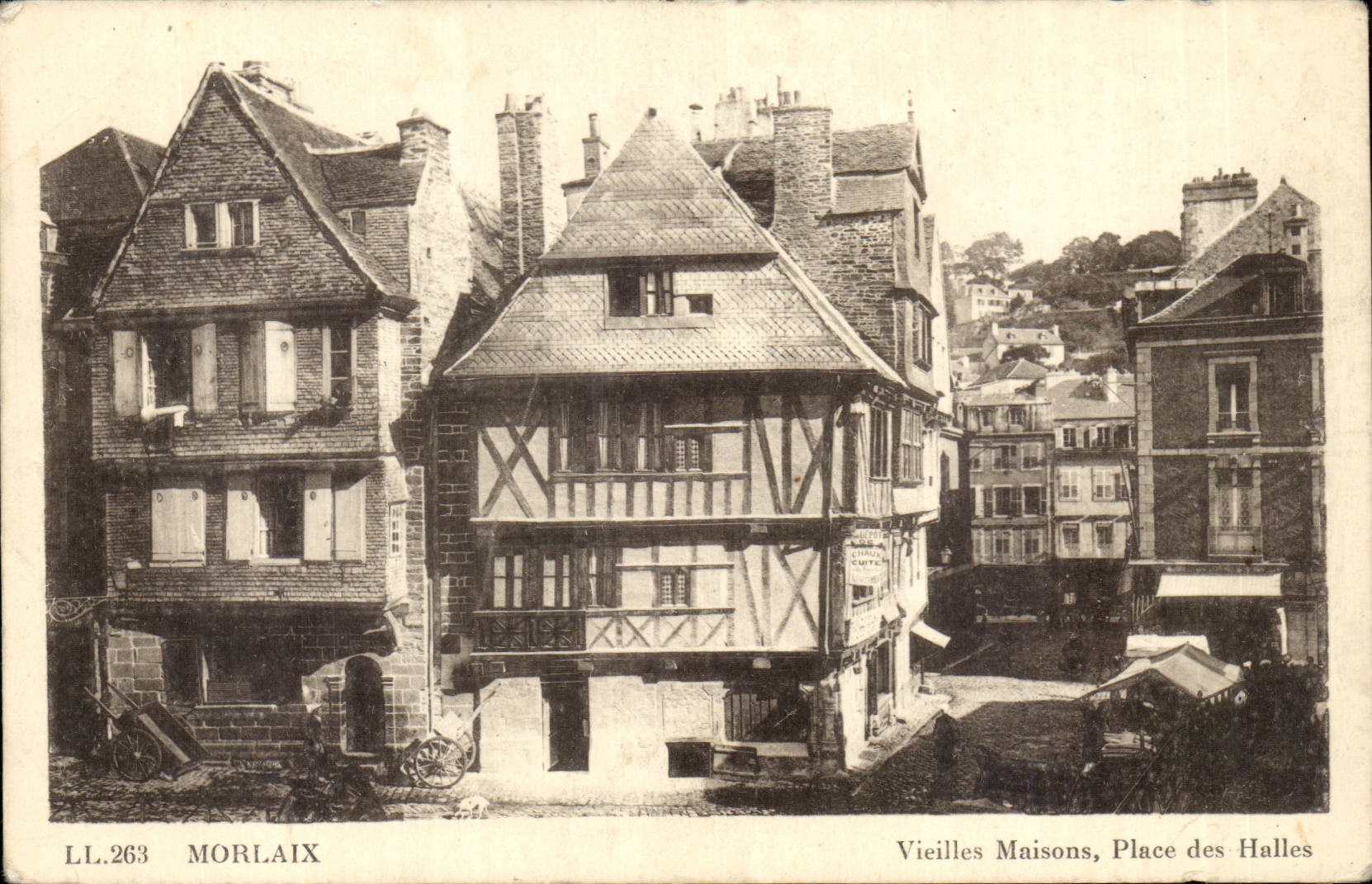 Morlaix - Vieiles Maisons - Place des Halles - CPA 