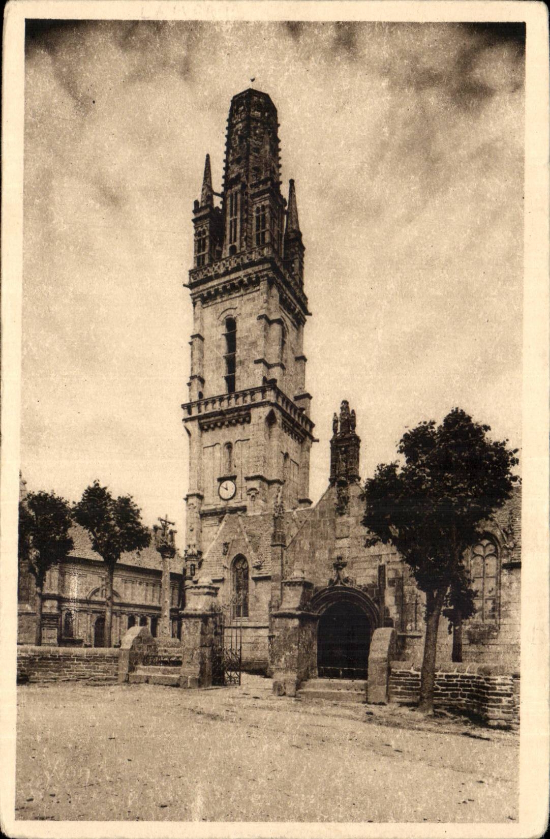 Lampaul CPA the church