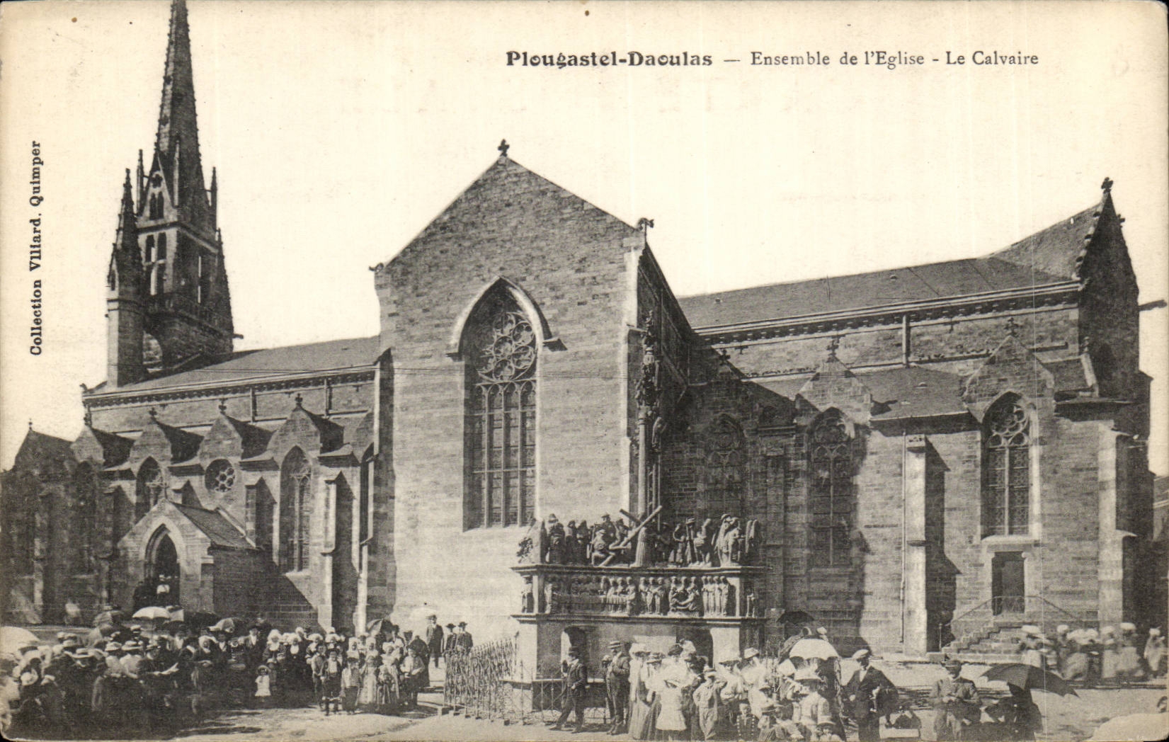 Plougastel DAoulas CPA Ensemble de l'eglise Le calvaire