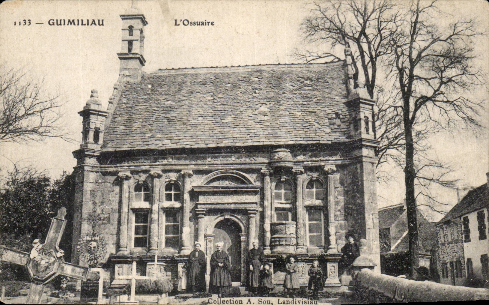 Guimiliau CPA L'ossuaire