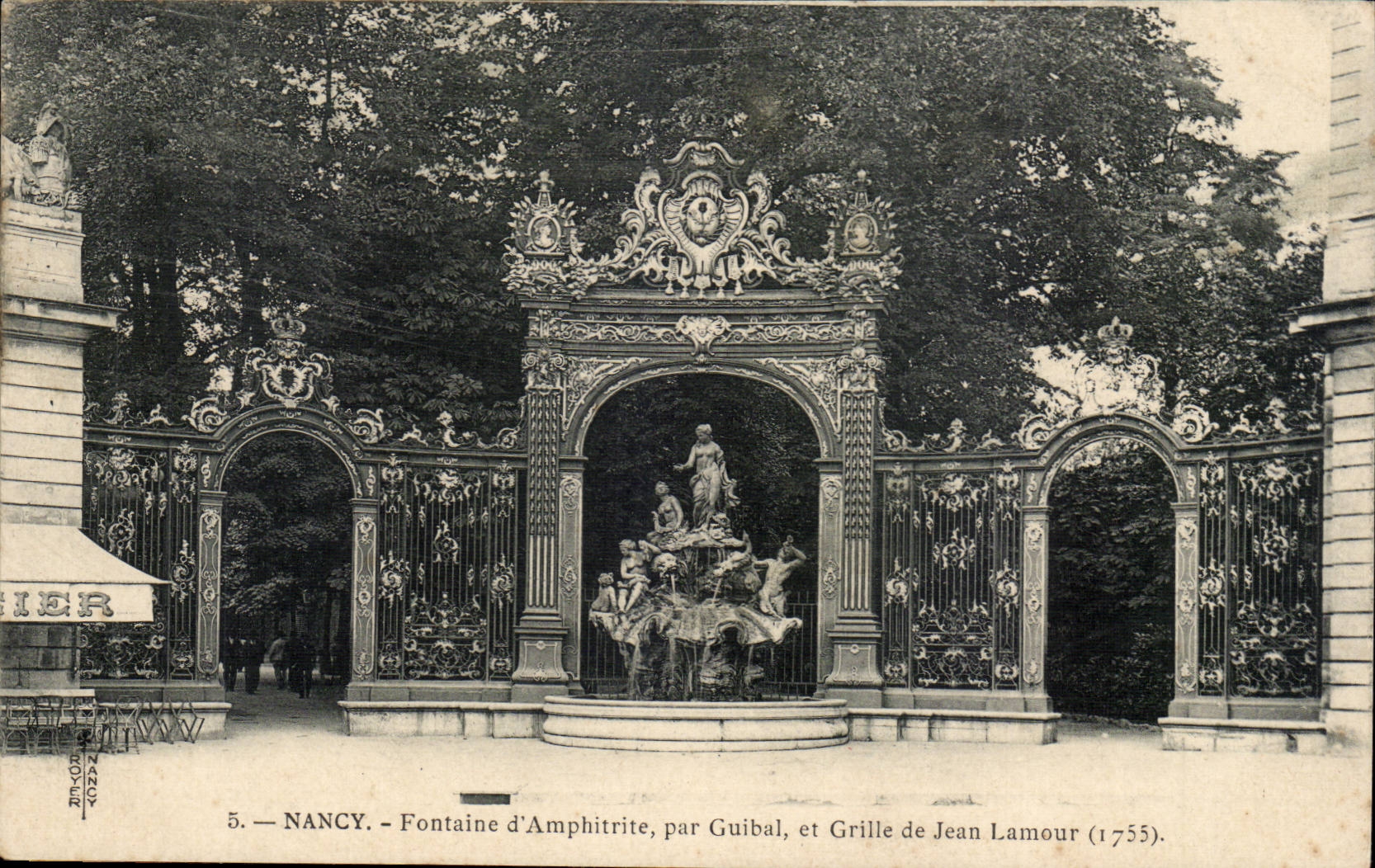 Nancy CPA Fontaine d'Amphitrite par Guibal et grille de Jean Lamour (1755)