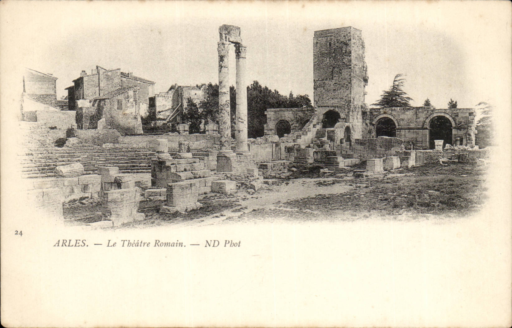 Arles CPA the Roman theater