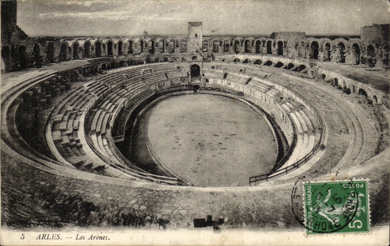 Arles CPA the arena