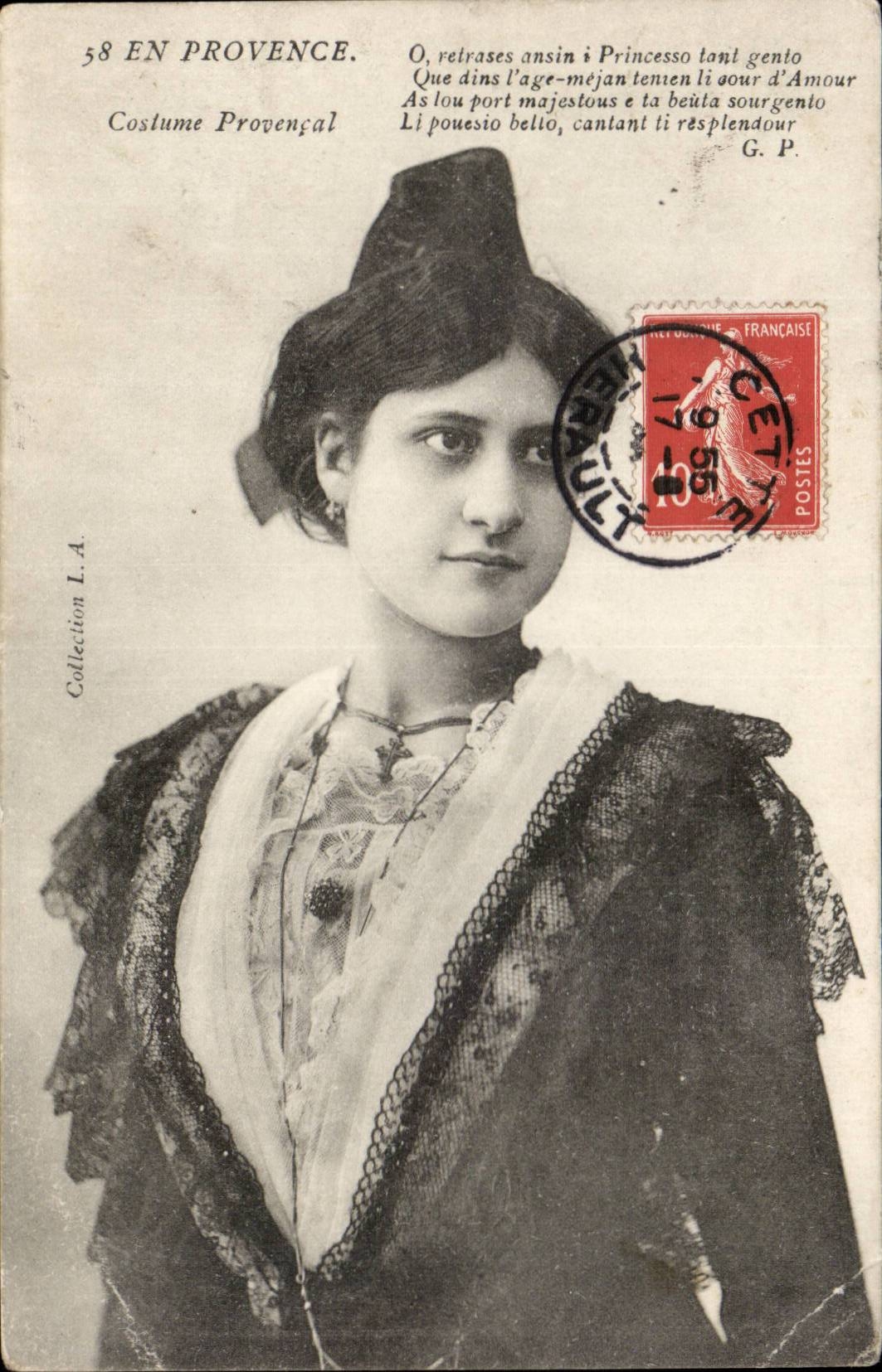 CPA in Provence Women Costume of Provence (folklore costume)