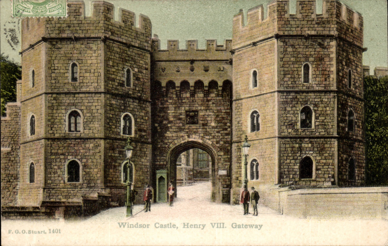 England - England - Windsor Castle - Henry VIII gateway -- CPA