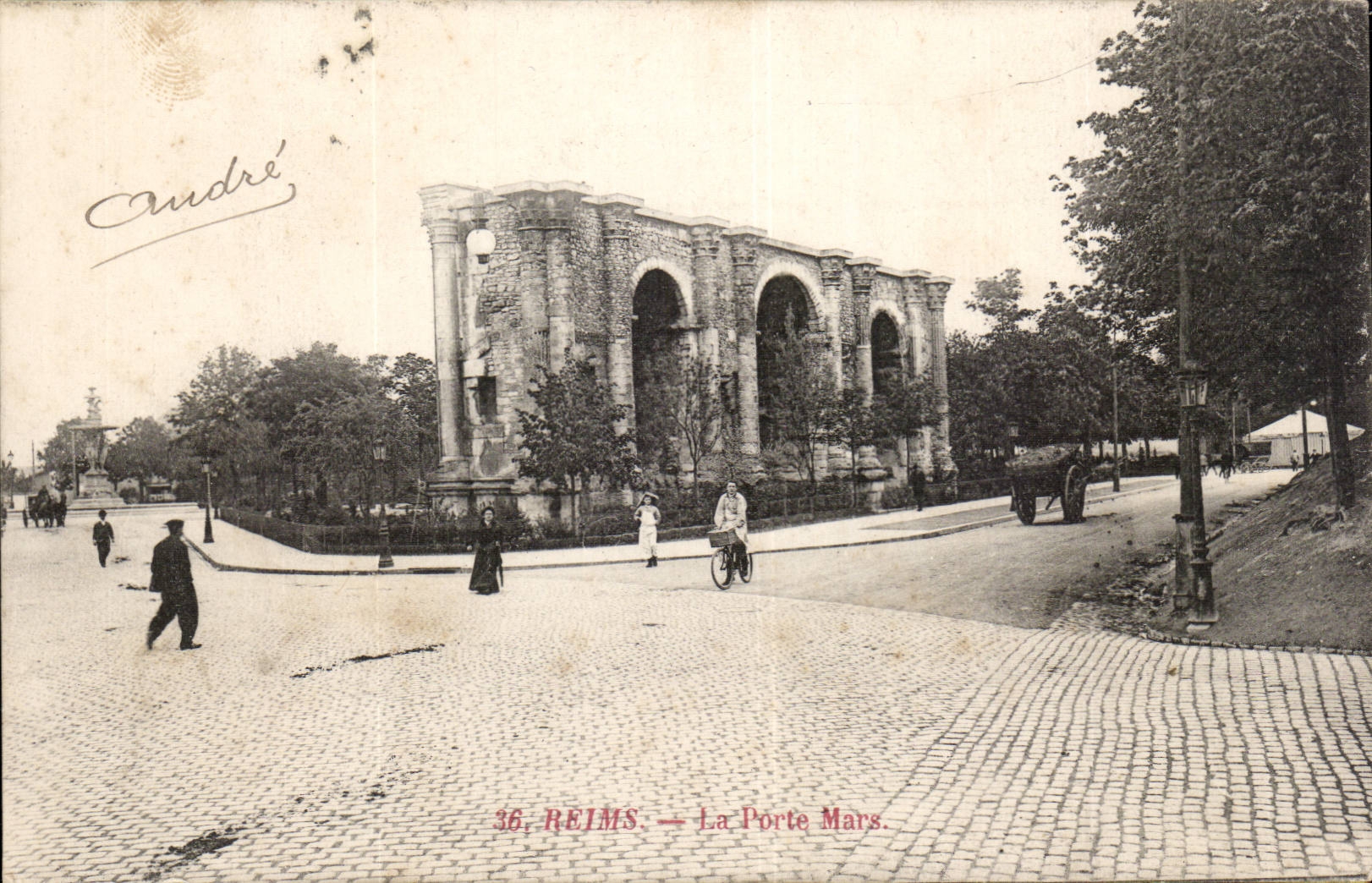 Reims - the Gate Mars -- CPA