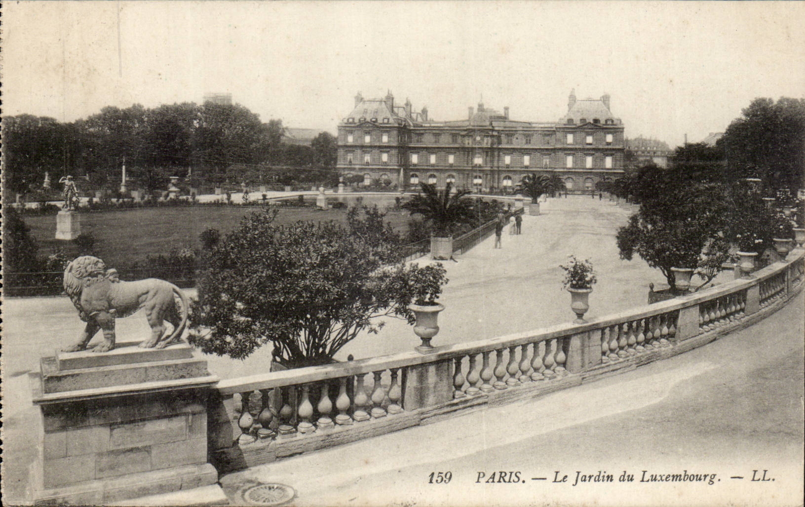 CPA Paris the garden of Luxembourg