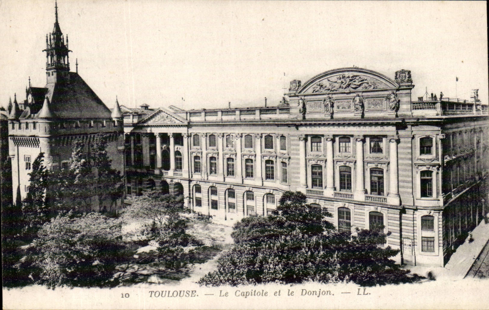 Toulouse CPA le capitole et le donjon