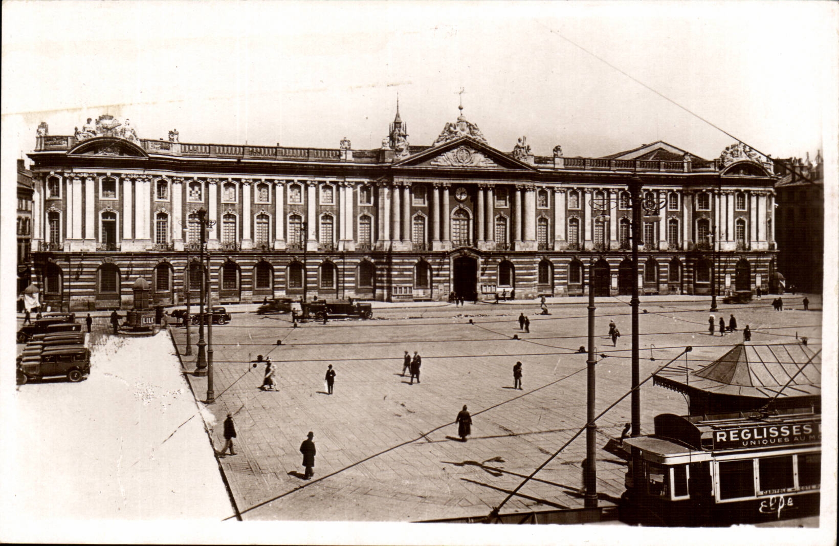 Toulouse CPA Facade du capitole