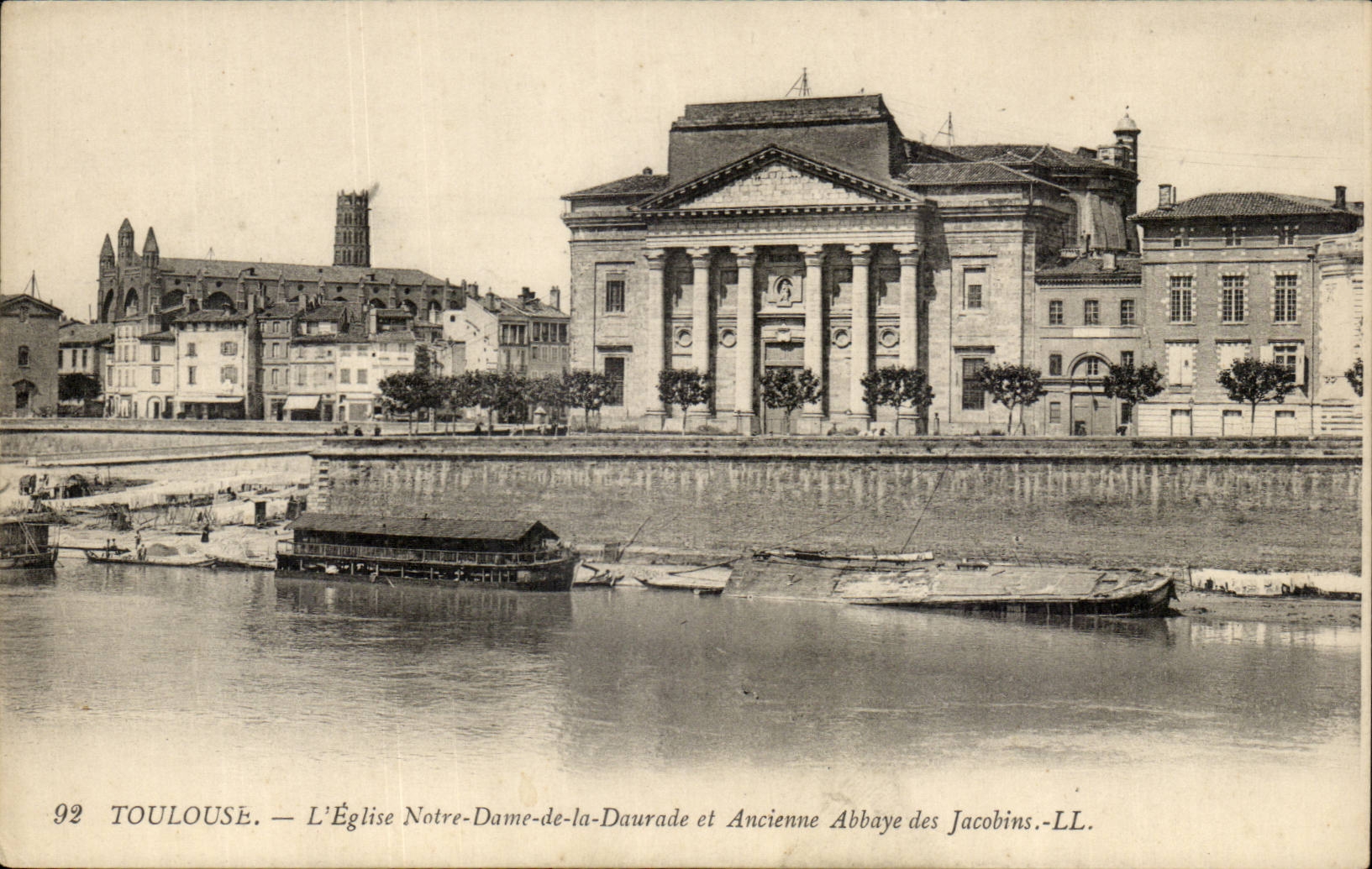Toulouse CPA L'eglise Notre Dame de la Daurade et ancienne abbaye des Jacobins