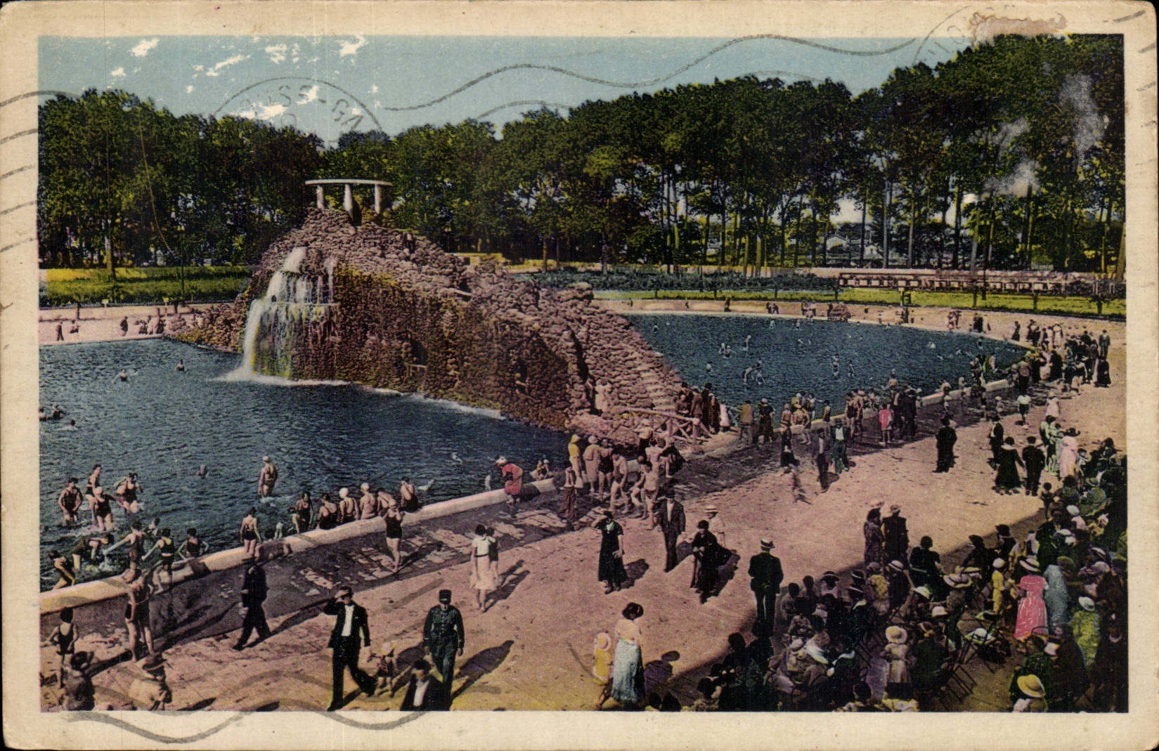 Toulouse CPA La piscine municipale du parc toulousain le rocher et la plage des enfants