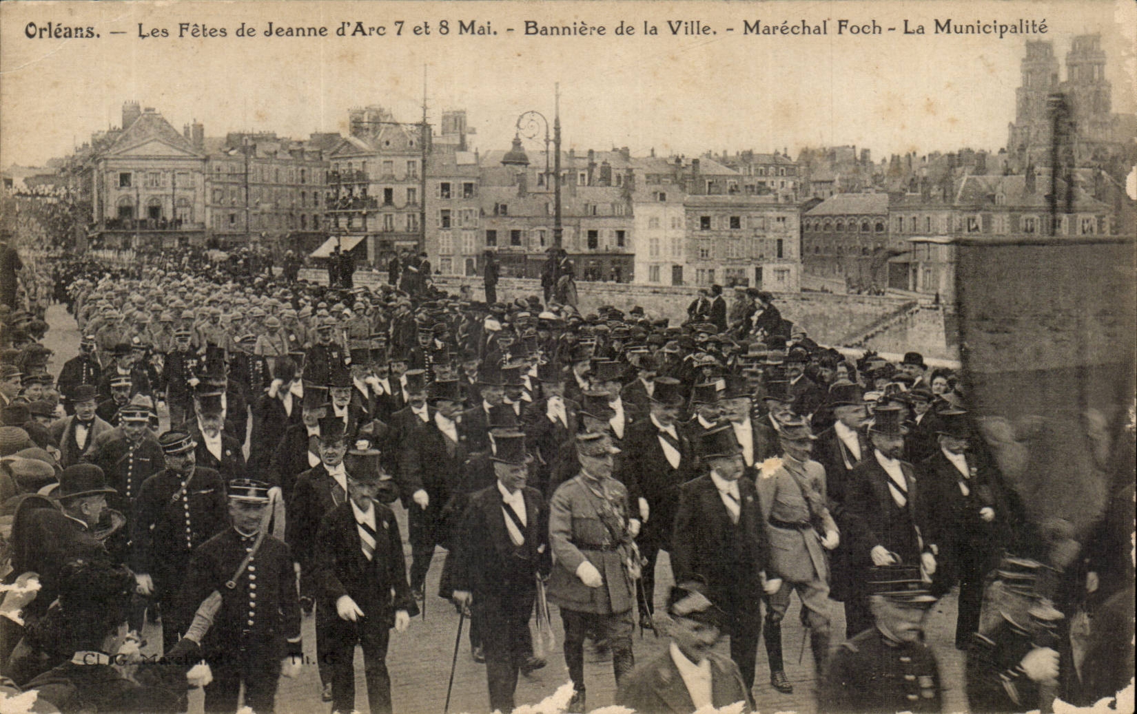 Orleans CPA festivals of Jeanne of arc May 7th and 8th 1920 Banners of the city Foch Marshal the municipality