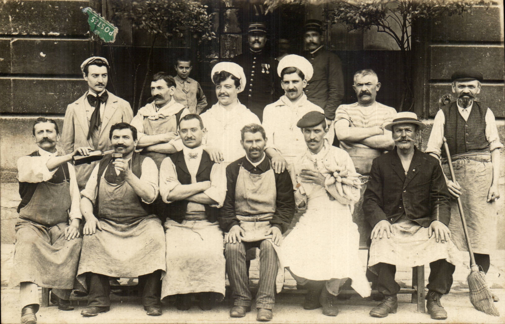 Real photo All trades of the army! (coffee cuisiniern balaiyor) TOP