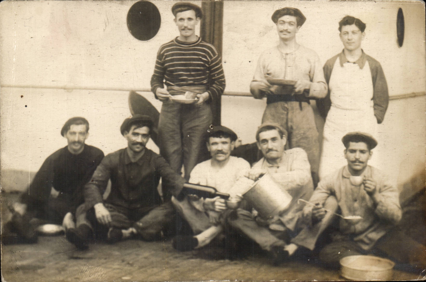 Real photo Military Marisn Militaria