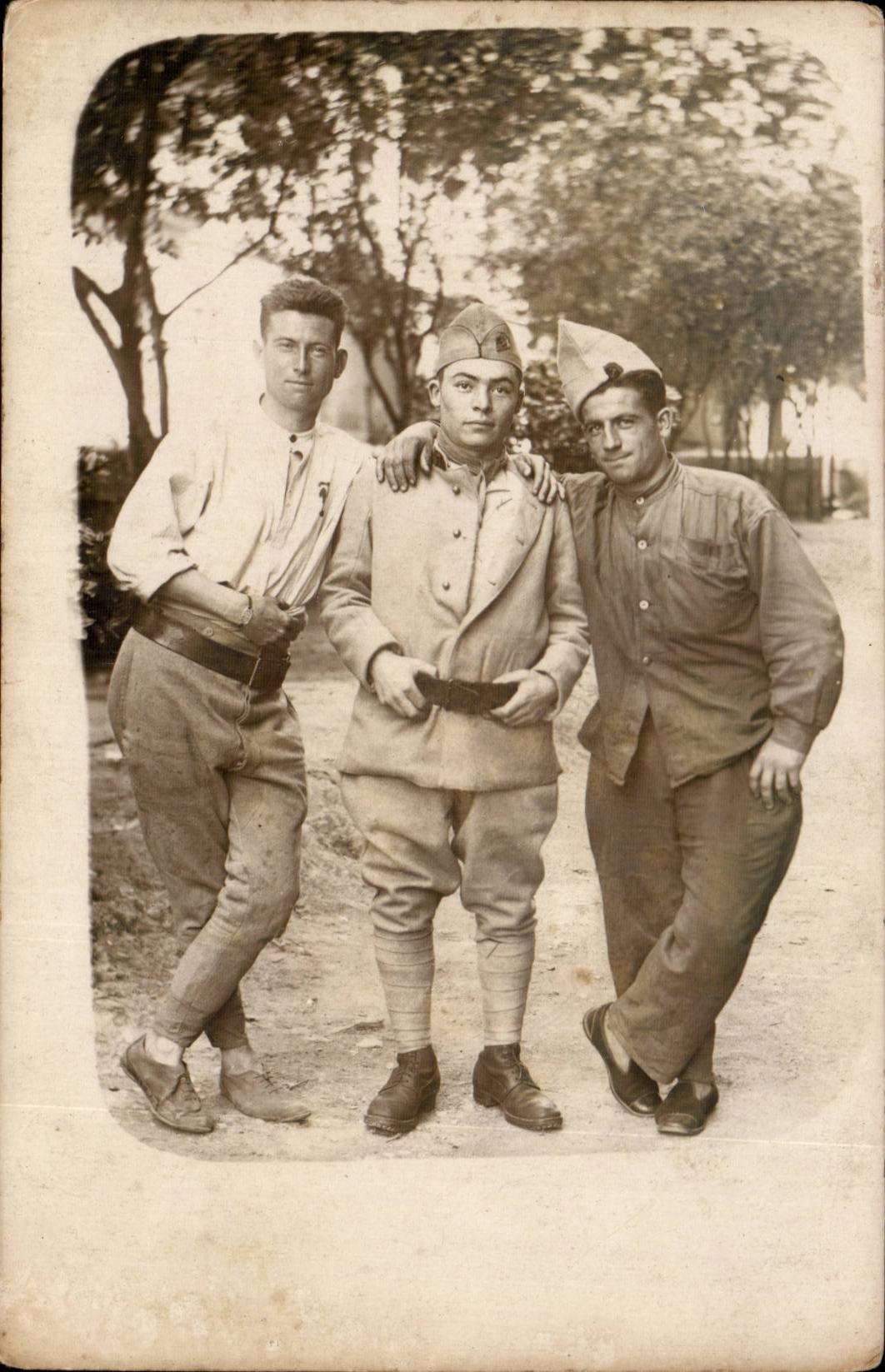 Real photo Miliatires (militaria)