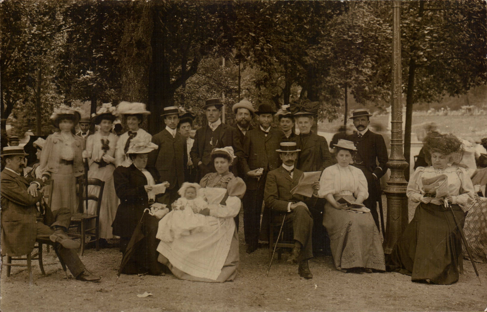 Real photo Portrait of family (folklore costumes)