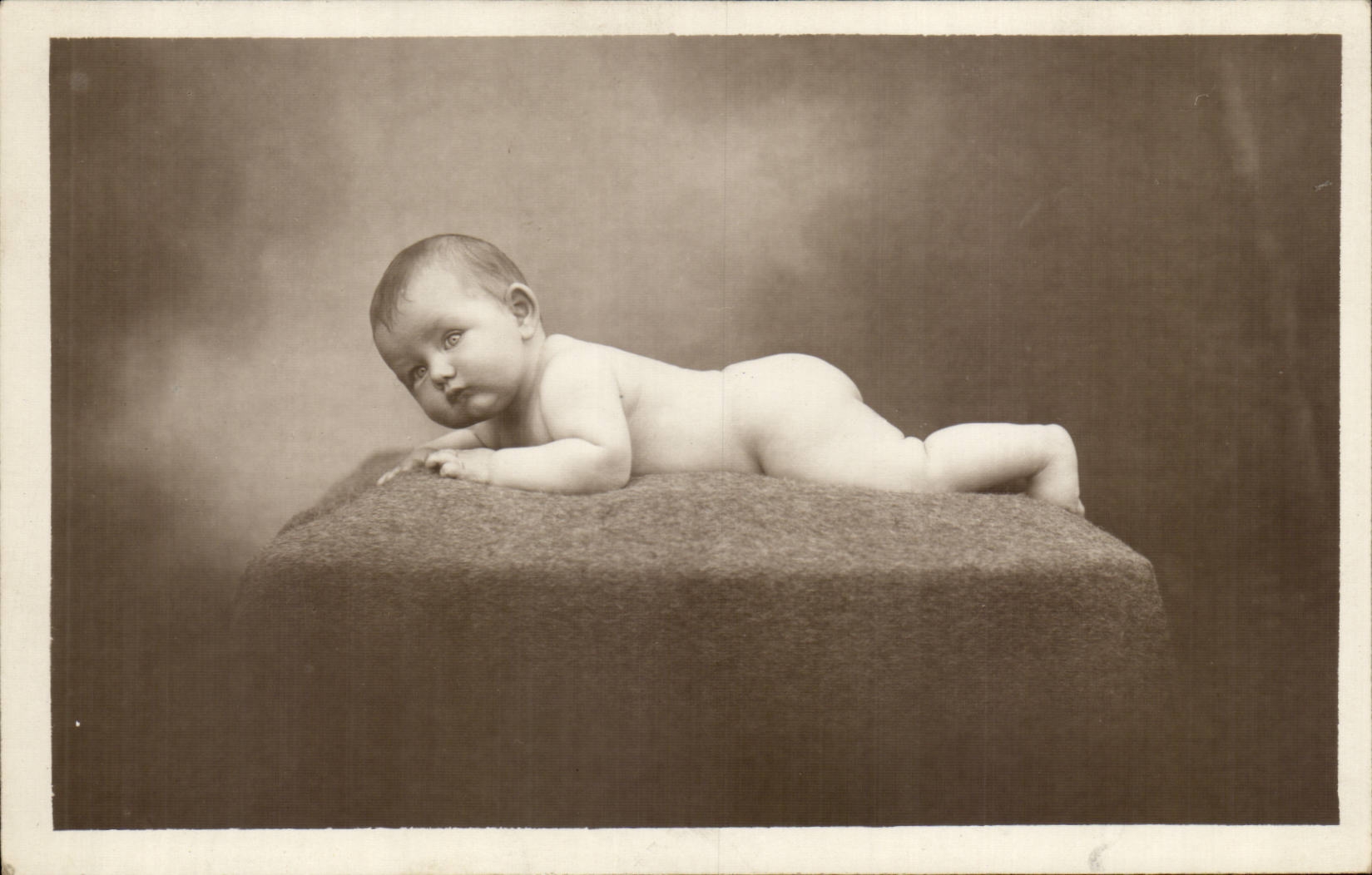 Wirkliches Foto Babykind